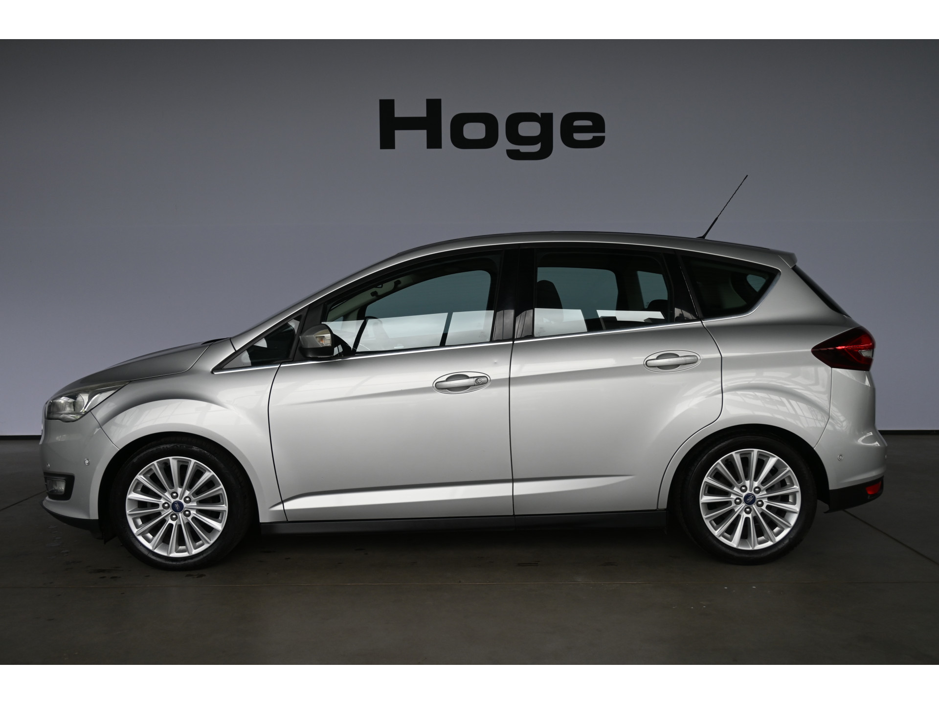 Ford C-Max 1.0 Titanium Clima Cruise control Navigatie Rijklaarprijs Inruil Mogelijk!
