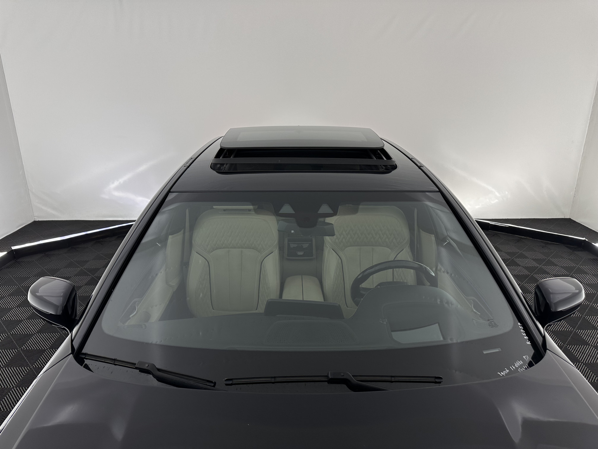 BMW 7-serie 740Le xDrive iPerformance High Executive (Plug-In) Aut. *PANO | LEATHER | MASSAGE | HARMAN/KARDON | MEMORY-PACK | BLIS | TOPVIEW |  HEAD-UP | ADAPTIVE-CRUISE | FULL-LED | ENTERTAINMENT | DAB+ | ..