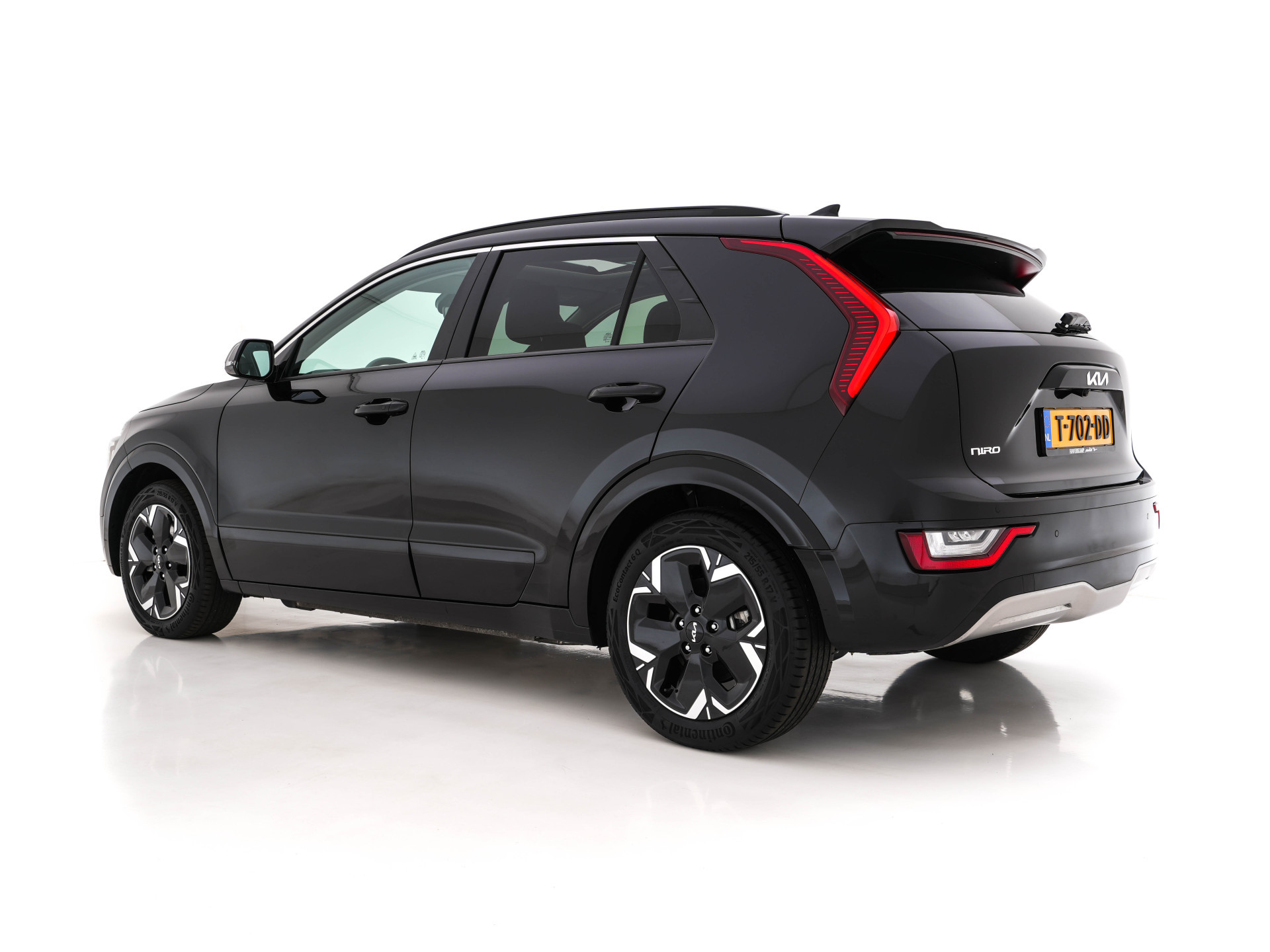 Kia Niro EV DynamicPlusLine 64.8 kWh [ 3-Fase ] (INCL-BTW) Aut. *PANO | HEAD-UP | LEATHER | DIGI-COCKPIT | NAVI-FULLMAP | DAB | ADAPT.CRUISE | CAMERA | COMFORT-SEATS | KEYLESS | DIGI-COCKPIT | SHIFT-PADDLES | HEATED-SEATS | CARPLAY | LANE-