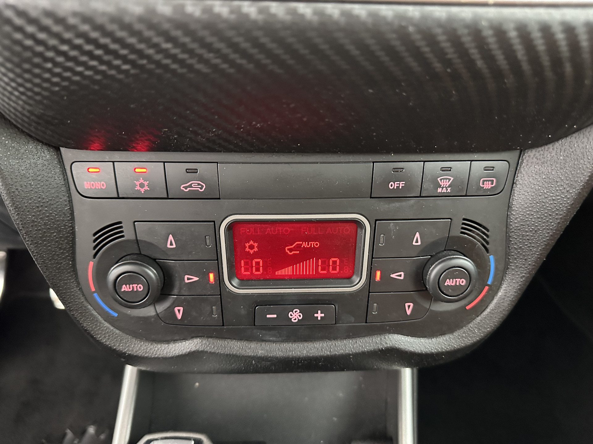 Alfa Romeo MiTo 1.3 JTDm ECO Limited Edition *LUXURY-LEATHER | NAVI-FULLMAP | SPORT-SEATS | ECC | PDC | CRUISE | CARBON-INLAY | 17''ALU*