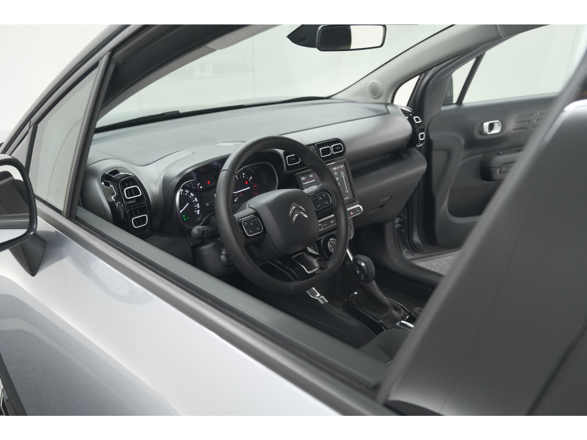 Citroen C3 Aircross PureTech 130 EAT6 Max | Allseason Banden | Parkeersensoren | Navigatie | Apple Carplay