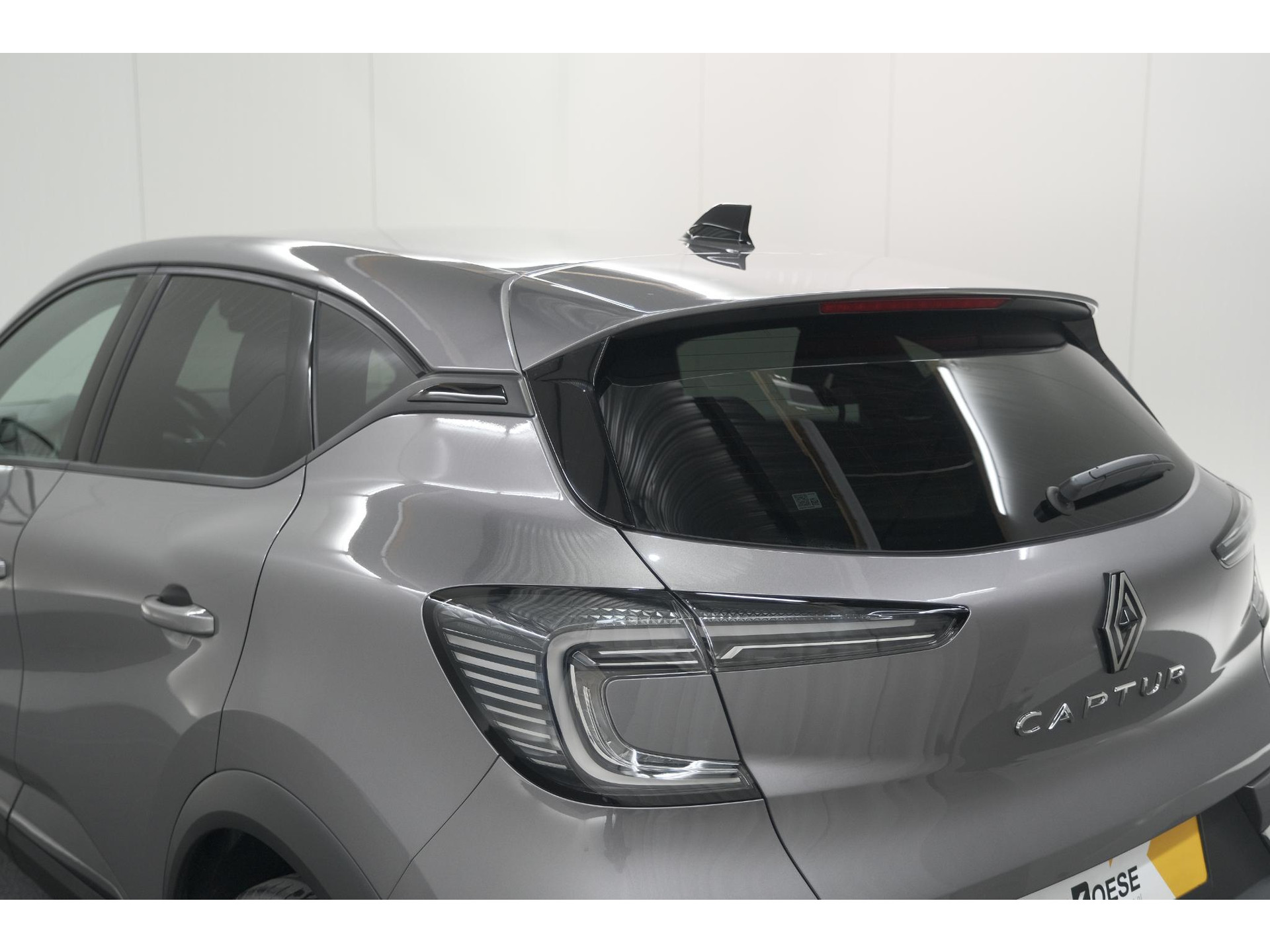 Renault Captur Mild Hybrid 160 EDC Techno | Pack Winter | Camera | Adaptieve Cruise Control | Apple Carplay