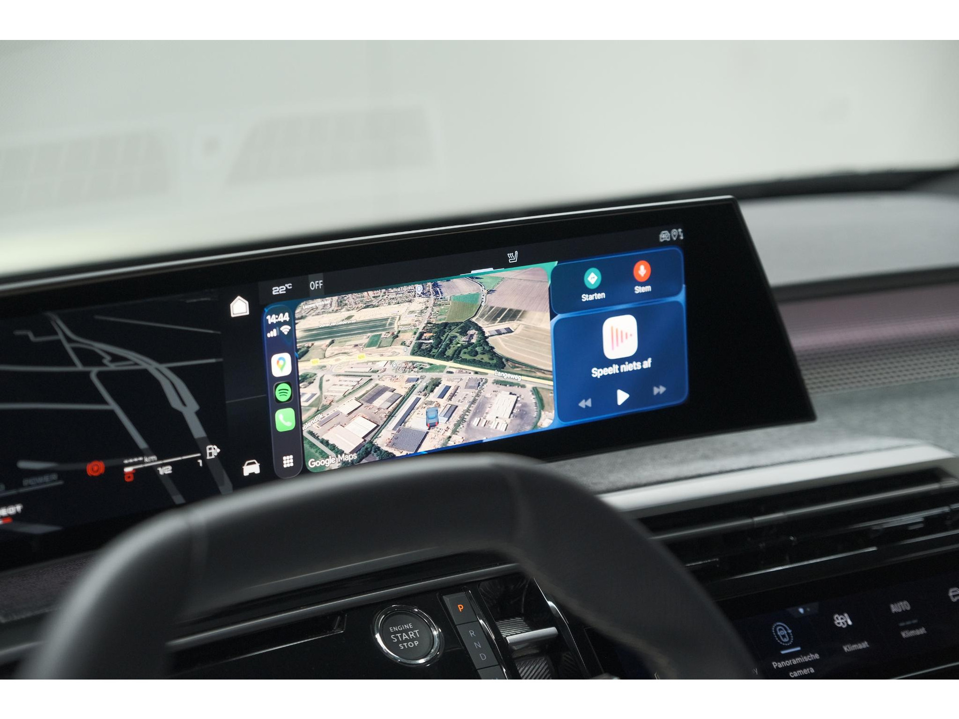 Peugeot 3008 1.2 Hybrid 136 GT | Panoramadak | 360 Camera | Stoelverwarming | Elektrische Kofferklep | Allseason Banden