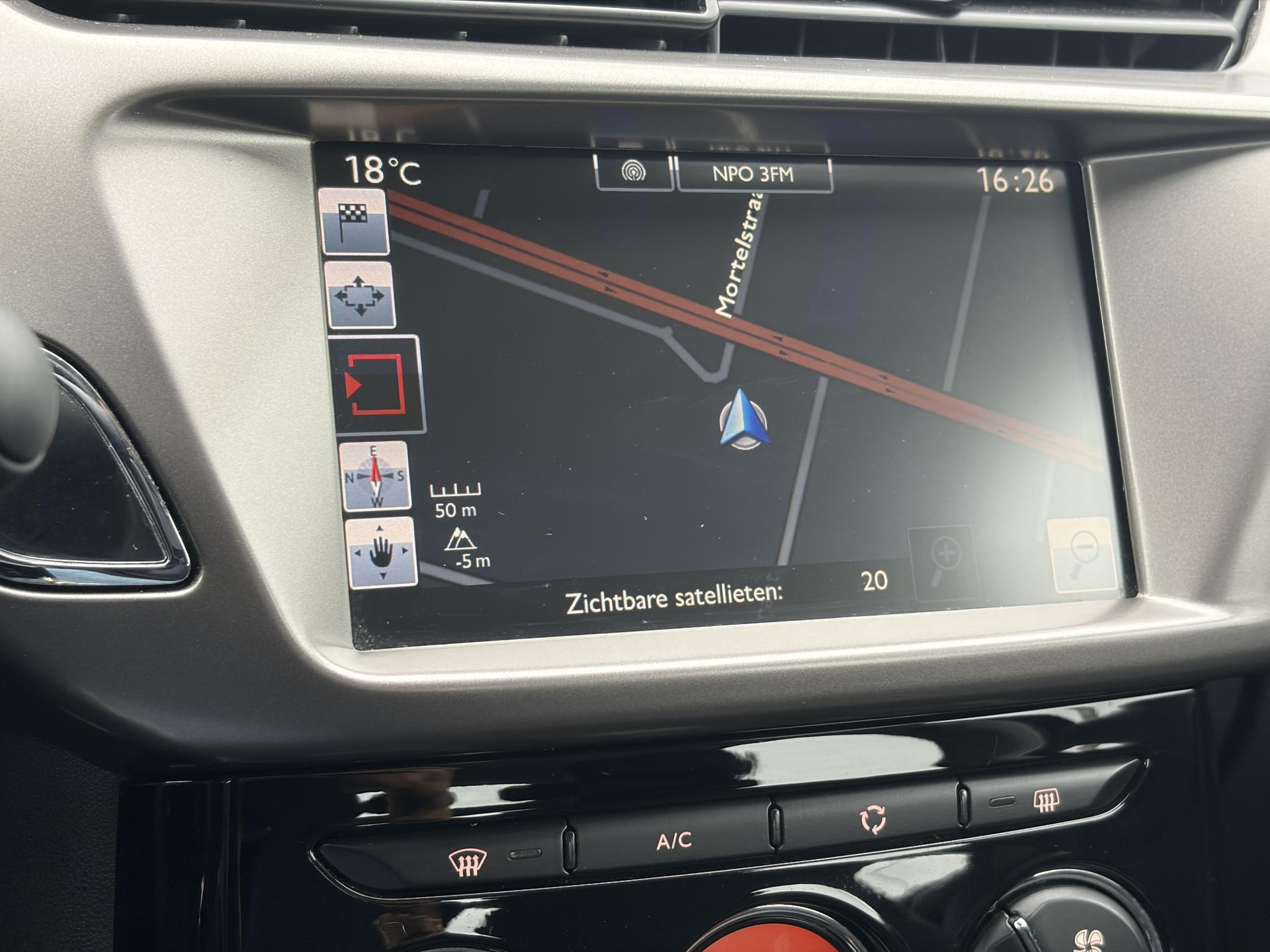 Citroen C3 1.2 PureTech Selection ✓Nieuwe D-riem✓Navi✓Carplay✓Trekhaak✓Dealer Onderhouden✓Clima✓Cruise✓5 Deurs✓Net grote beurt gehad✓N.A.P✓Apk tot 09-2027