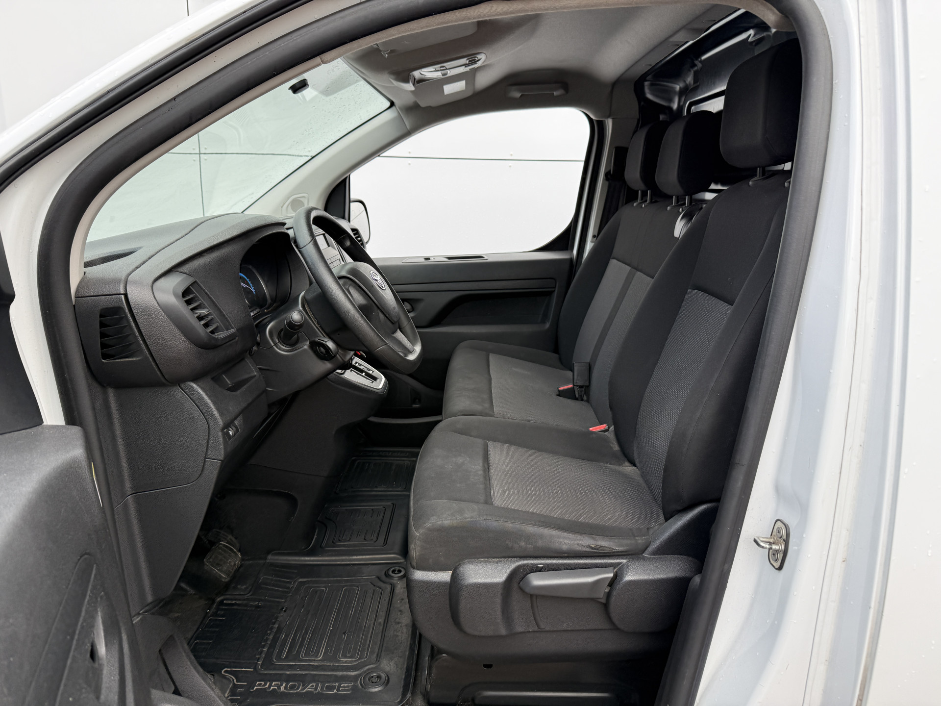 Toyota ProAce Electric Worker 75kWh 136PK L3 XL 348km WLTP EV Snelladen Climate control Cruise control Laadkabel