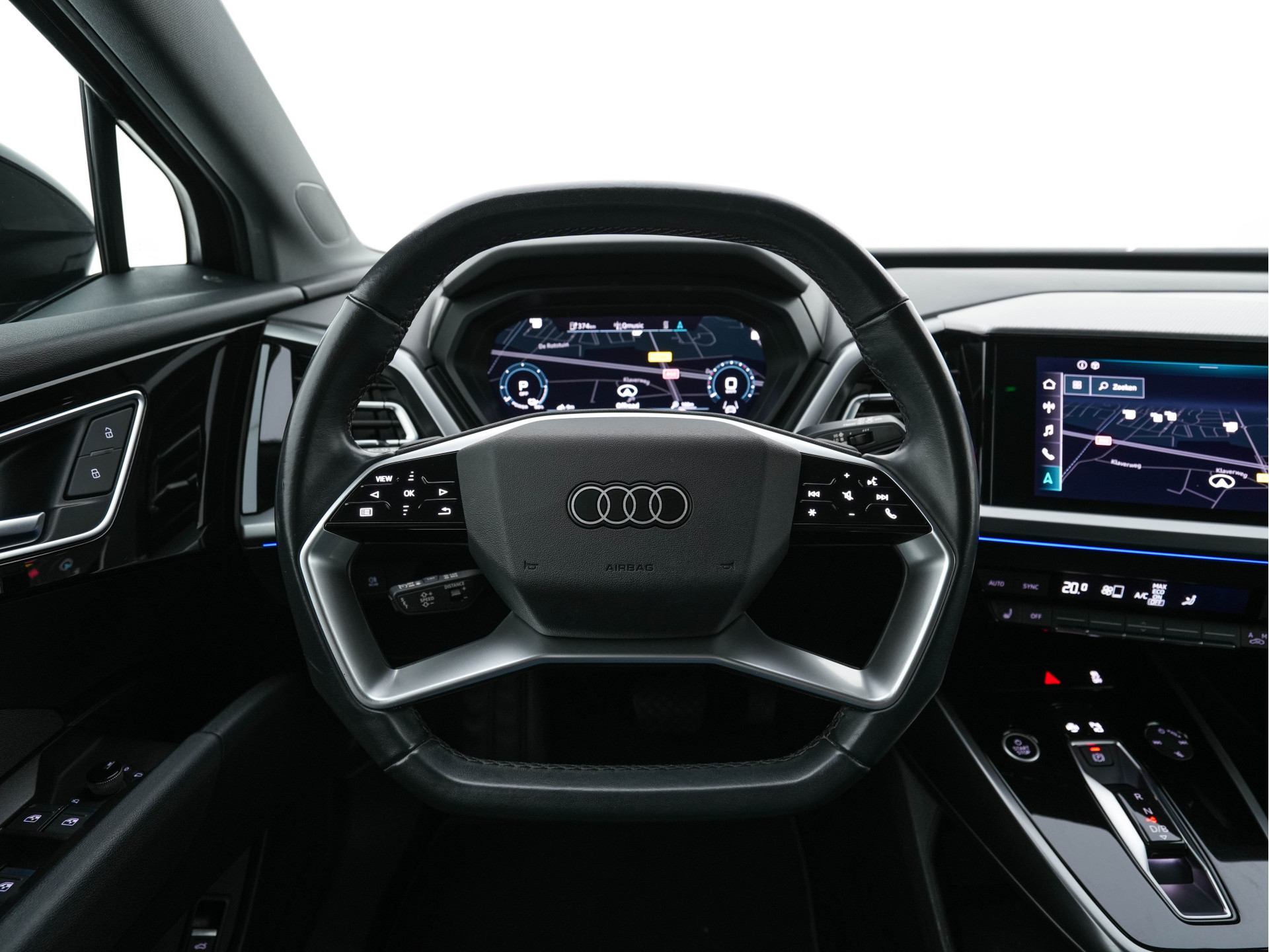 Audi Q4 e-tron 40 Launch edition Advanced Plus 77 kWh (3-Fase-11 kW) {SOH-93%} (INCL-BTW) *HEATPUMP | ADAPT-CRUISE | MATRIX-LED | NAVI-FULLMAP | KEYLESS | CAMERA | DIGI-COCKPIT | DAB | AMBIENT-LIGHT | HEATED-SPORTSEATS | SHIFT-PADDLES | PRIVACY-GLASS | 19