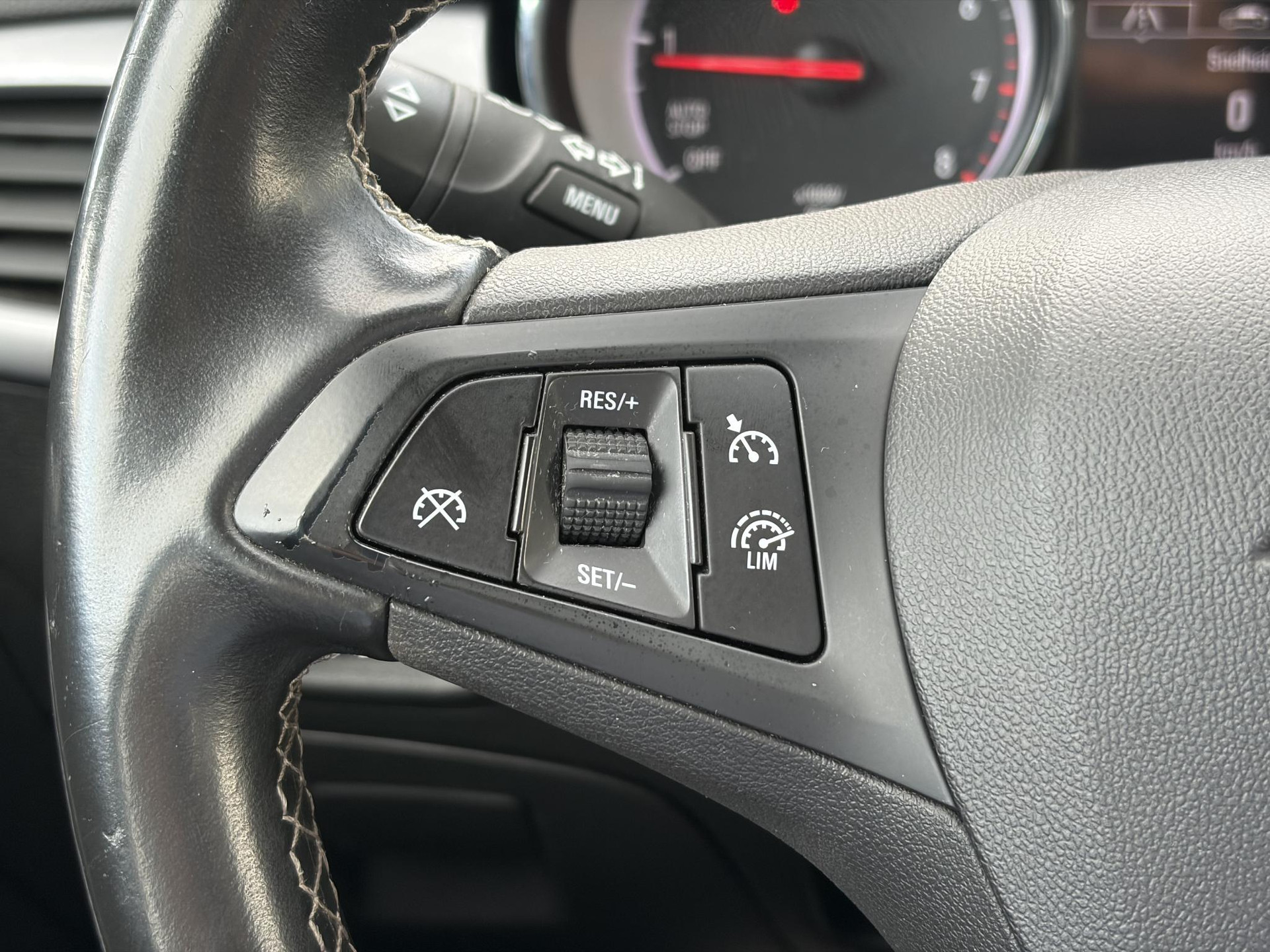 Opel Astra Sports Tourer 1.2 Edition ✓131pk✓2e Eigenaar✓Trekhaak✓Navi✓Airco✓Cruise✓Pdc V+A✓Lm velgen✓Dealer Onderhouden✓Comfortstoelen✓N.A.P✓Apk tot 07-2028