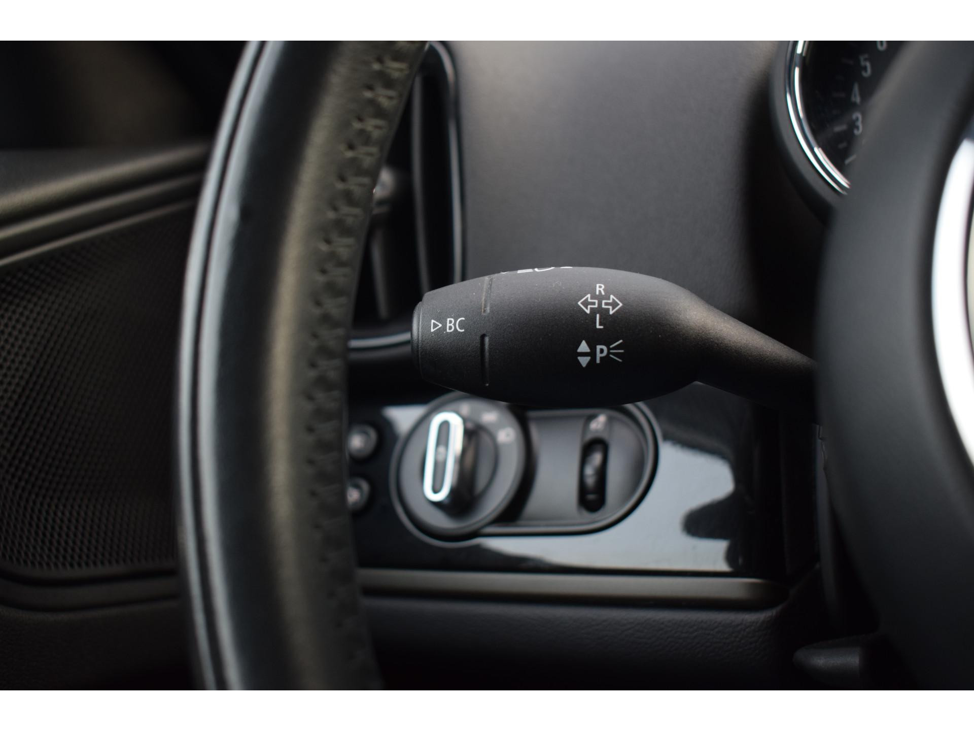 MINI Countryman Mini 1.5 Cooper Chili | Apple CarPlay | Half Leer | Stoelverwarming