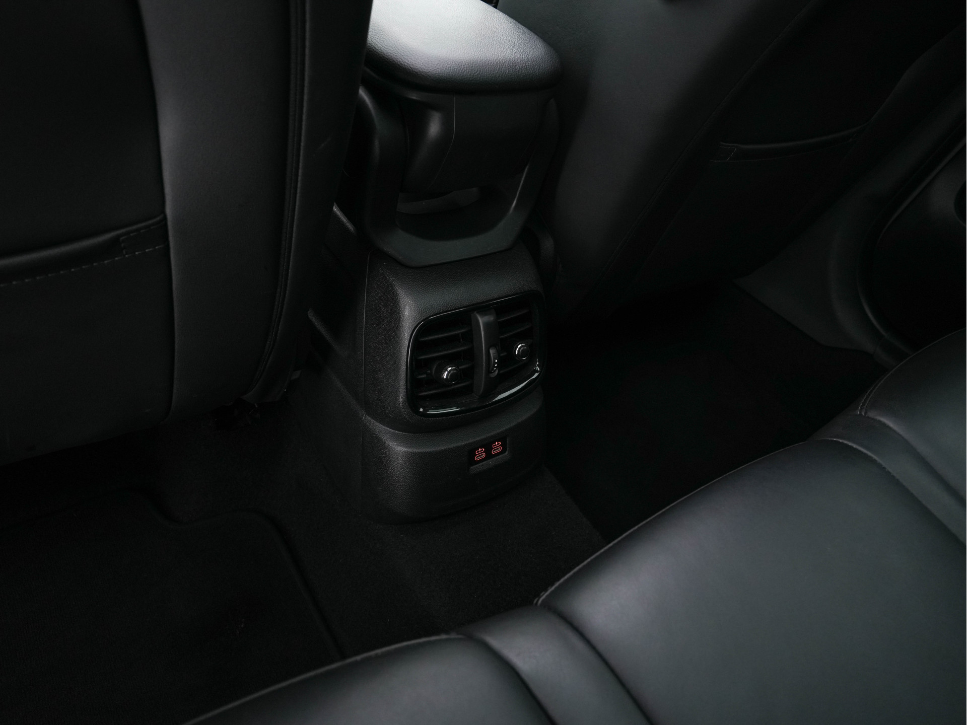 MINI Mini Countryman 2.0 Cooper S Knightsbridge Edition JCW-Sportpack Aut. *PANO |  LEATHER | FULL-LED | HARMAN/KARDON-AUDIO | HEATED-SPORTSEATS | KEYLESS | CAMERA | AMBIENT-LIGHT | NAVI-FULLMAP | HEAD-UP | PRIVACY-GLASS | SHIFT-PADDLES | 18''ALU*