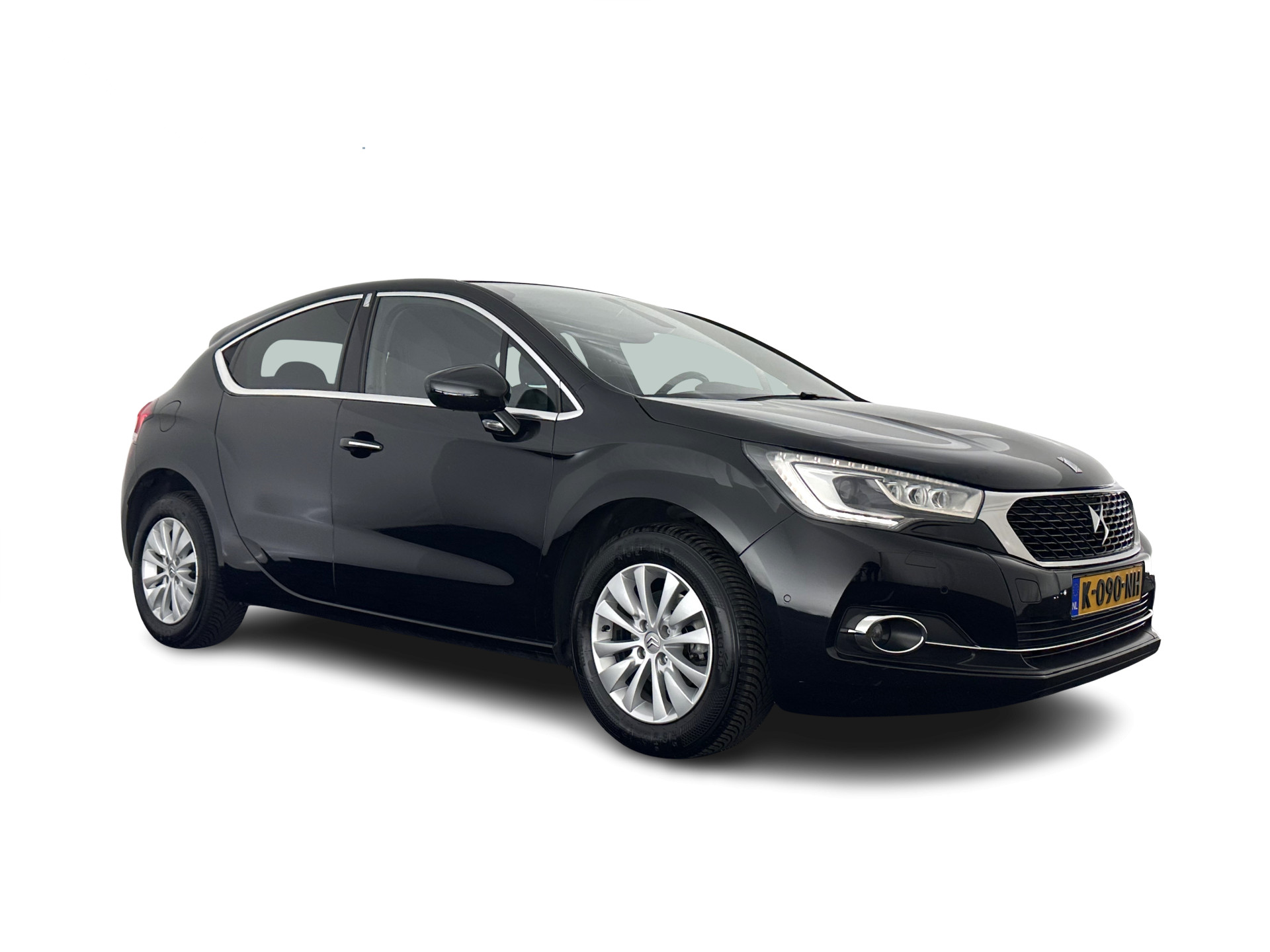 DS 4 1.6 BlueHDi Chic *PANO-WINDOW | FULL-LED | LEATHER-ALCANTARA | HEATED-COMFORTSEATS | NAVI-FULLMAP | DAB | CAMERA | PRIVACYGLASS | ECC | PDC | CRUISE | KEYLESS | TOWBAR | 16''ALU*