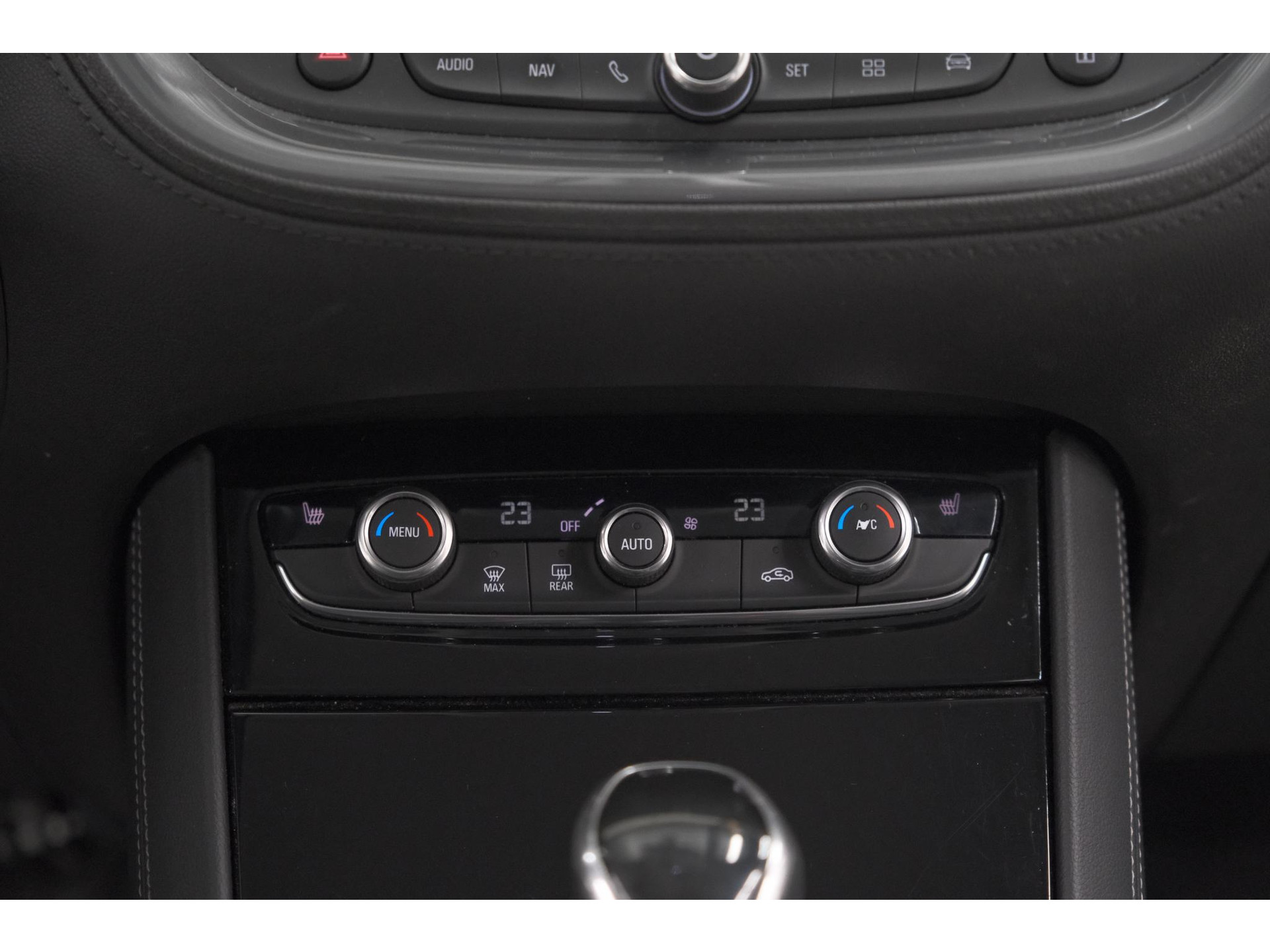 Opel Grandland X Turbo 130 EAT8 Innovation | Trekhaak | Dodehoekdetectie | Apple Carplay | Pack Winter