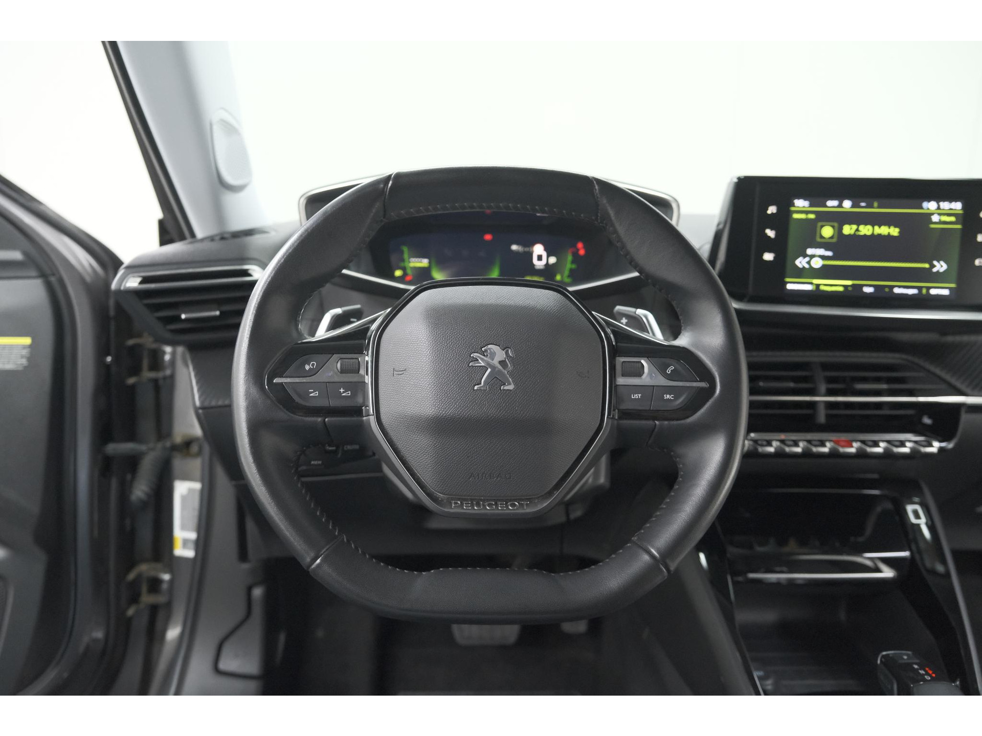 Peugeot 2008 PureTech 130 EAT8 Allure Pack | Stoelverwarming | Adaptieve Cruise Control | Camera