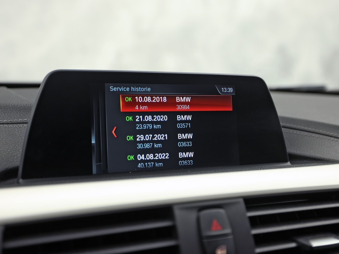 BMW 4-Serie Gran Coupe 418i Executive Sport Black Pack Automaat (NAP, DEALER ONDERHOUDEN, NAVIGATIE, CLIMATE, SPORTSTOELEN, PARKEERSENSOREN, CRUISE, FLIPPERS, NIEUWE APK, NIEUWSTAAT)