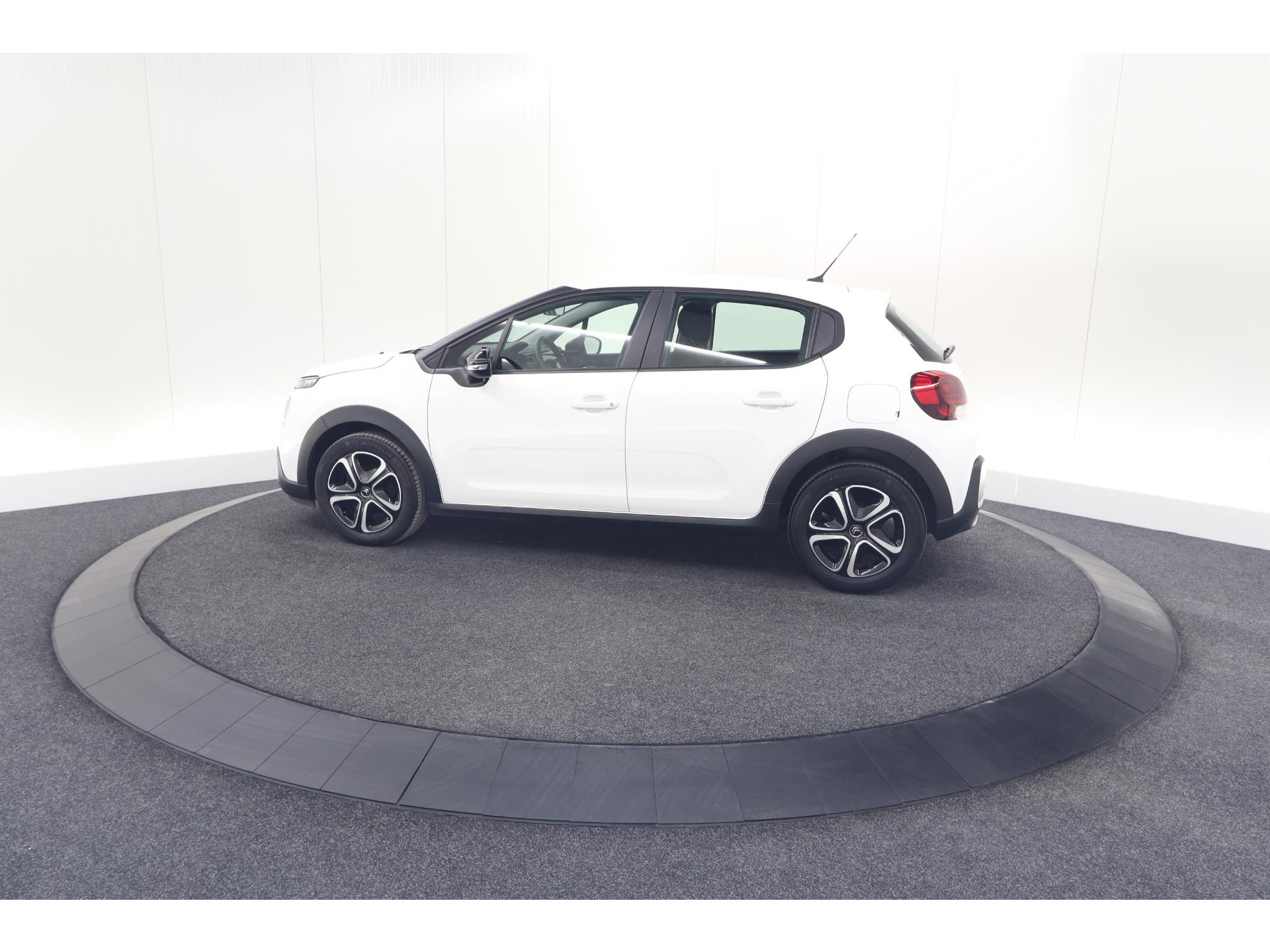 Citroen C3 PureTech 82 Feel | Climate Control | Apple Carplay | Cruise Control | Stoelverwarming