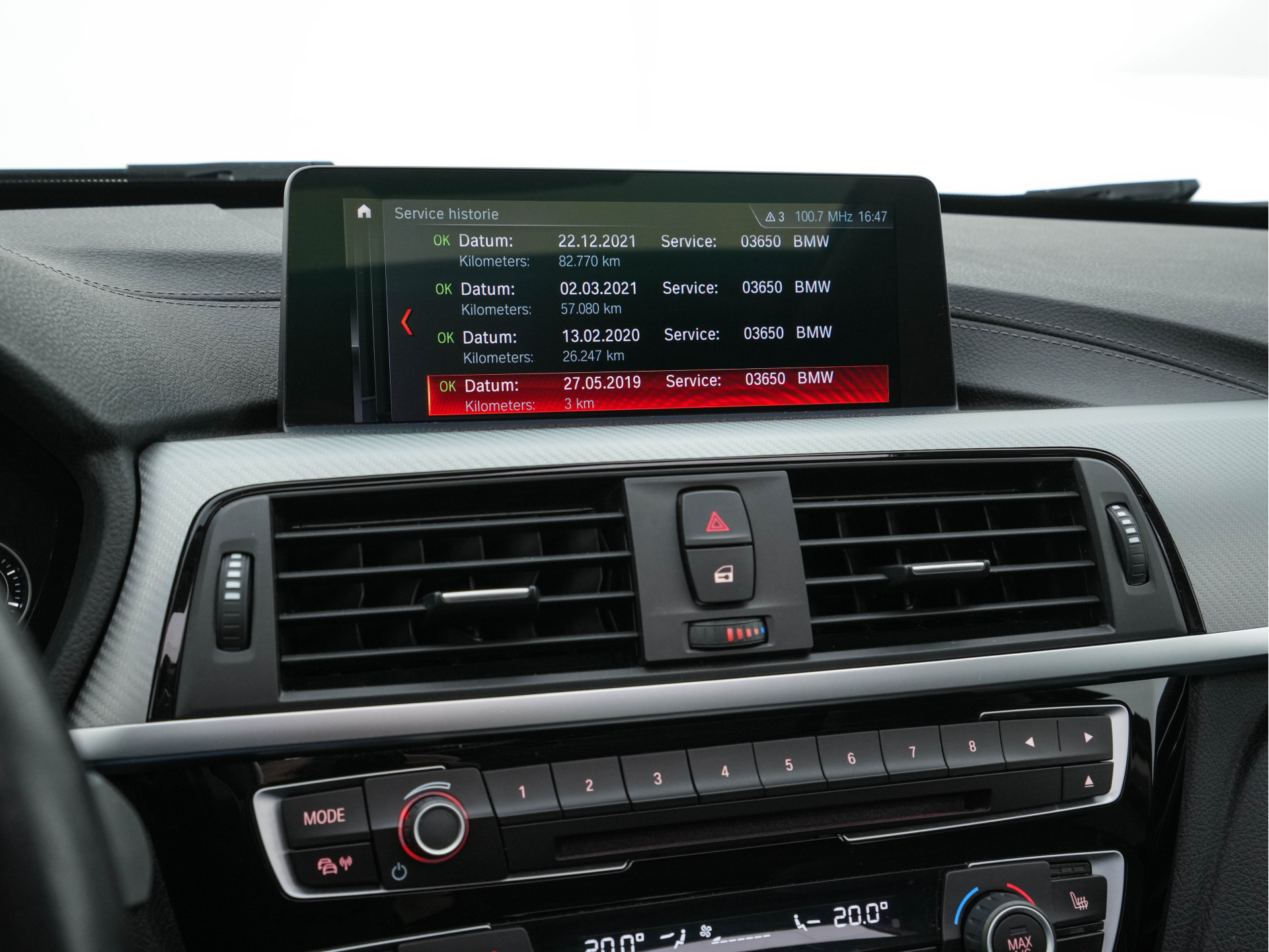 BMW 3-serie Touring 320d EDE Executive Aut. *PANO | LEATHER | FULL-LED | DIGI-COCKPIT | HEATED-SPORTSEATS | NAVI-FULLMAP | PRIVACY-GLASS | ECC | KEYLESS | LANE-ASSIST | PDC | CRUISE | TOWBAR | 18''ALU*