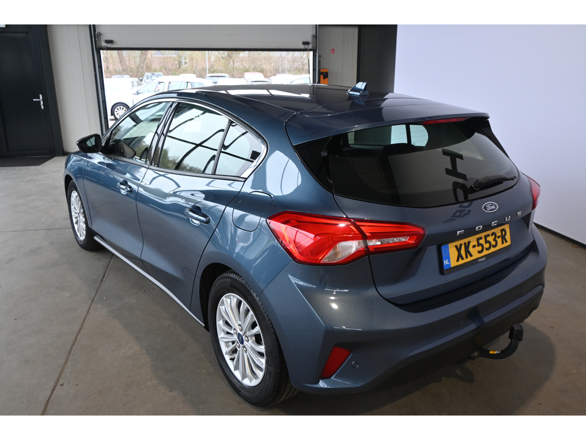 Ford Focus 1.0 EcoBoost Titanium Business Clima Navigatie Stuur/Stoelverwarming Rijklaarprijs! Inruil Mogelijk!