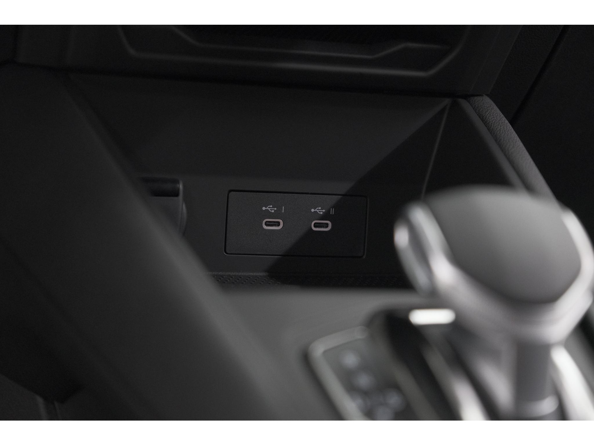 Renault Captur 1.6 E-Tech full hybrid 145 Techno | 360 Camera | Adaptieve Cruise Control | Apple Carplay | 18 Inch Lichtmetalen Velgen