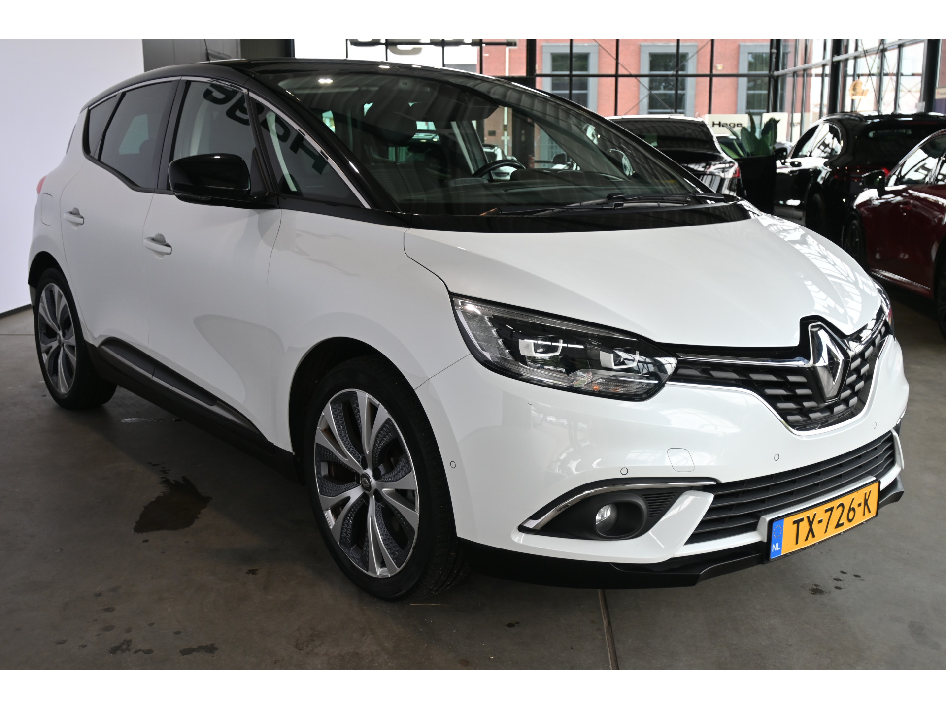 Renault Scénic 1.3 TCe Intens Automaat Nap Clima Cruise Trekhaak Navigatie Head up Panoramadak 100% Onderhouden! Inruil Mogelijk!