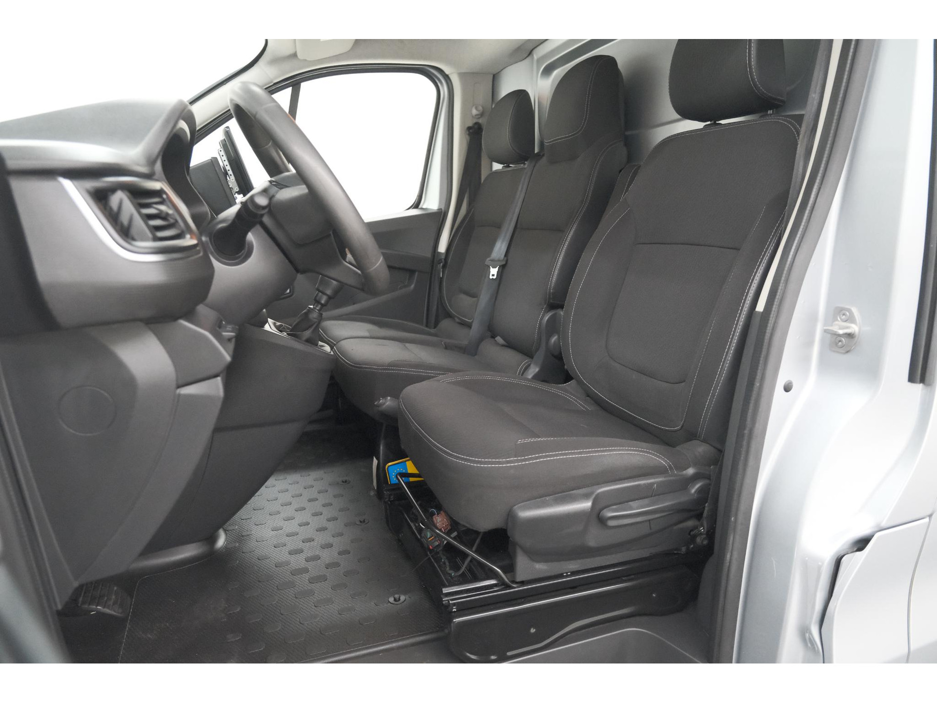 Nissan Primastar 2.0 dCi L2H1 Acenta | METEEN KLAAR VOOR ELKE KLUS! | Trekhaak | Camera | Vloerplaat