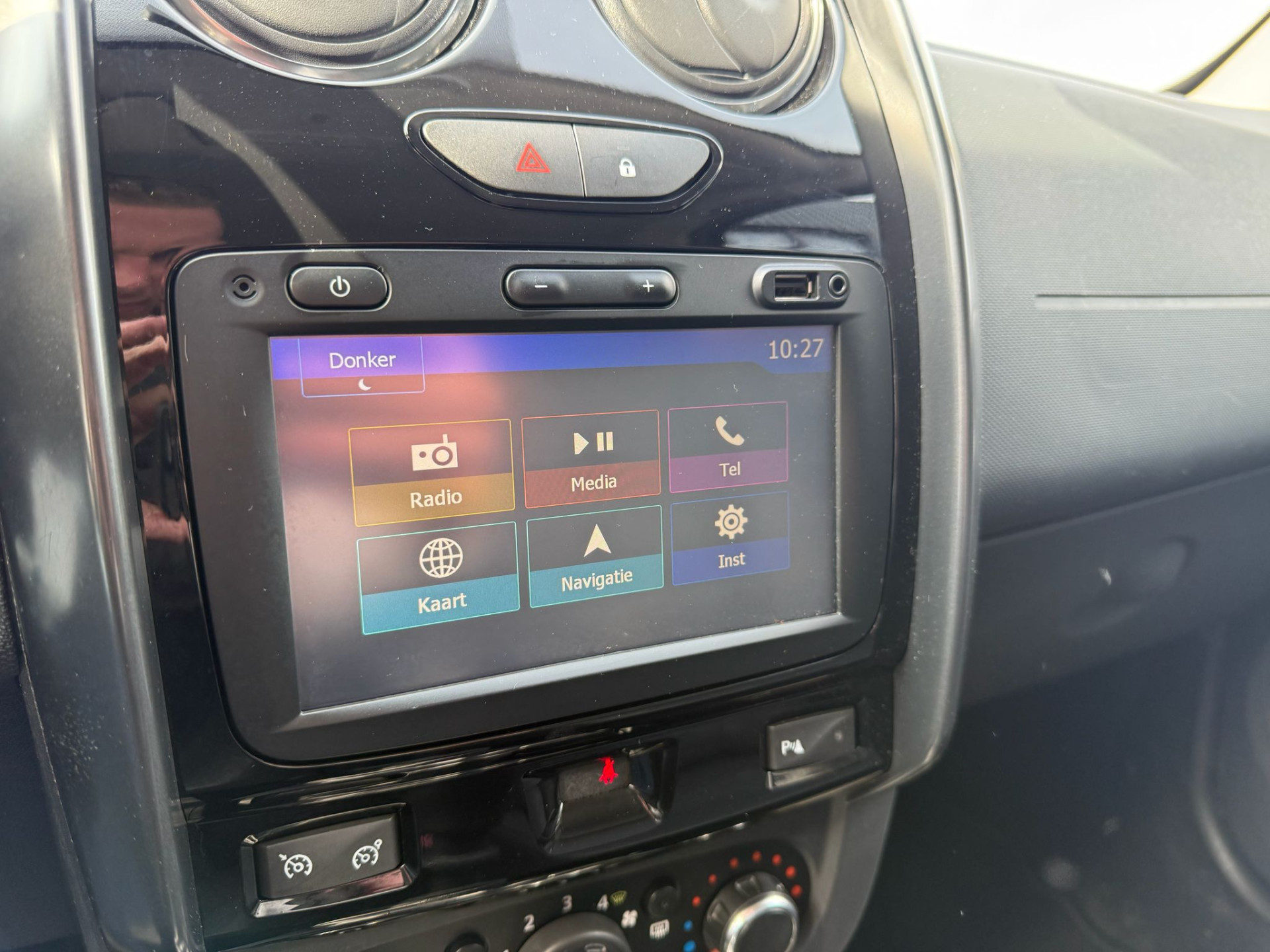 Dacia Duster 1.2 TCe 4x2 Blackshadow | 1E EIGENAAR | 3/6/12MND GARANTIE | CRUISE | NAVI | DAB | AIRCO | LMV | ELECRAMEN |