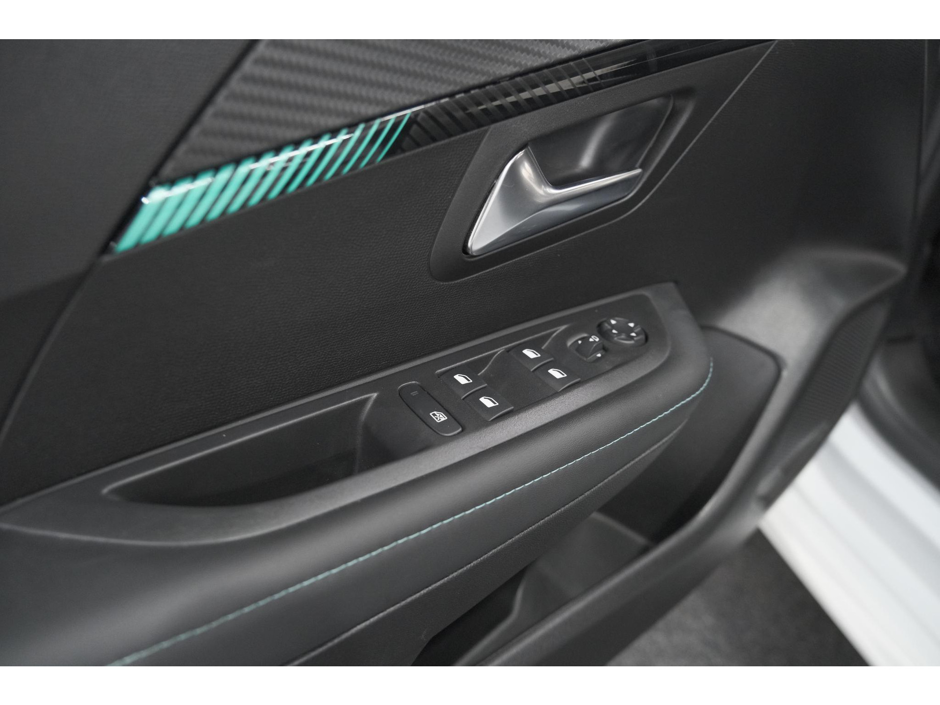 Peugeot 208 PureTech 100 Allure Pack | Camera | Apple Carplay | Stoelverwarming | Parkeersensoren