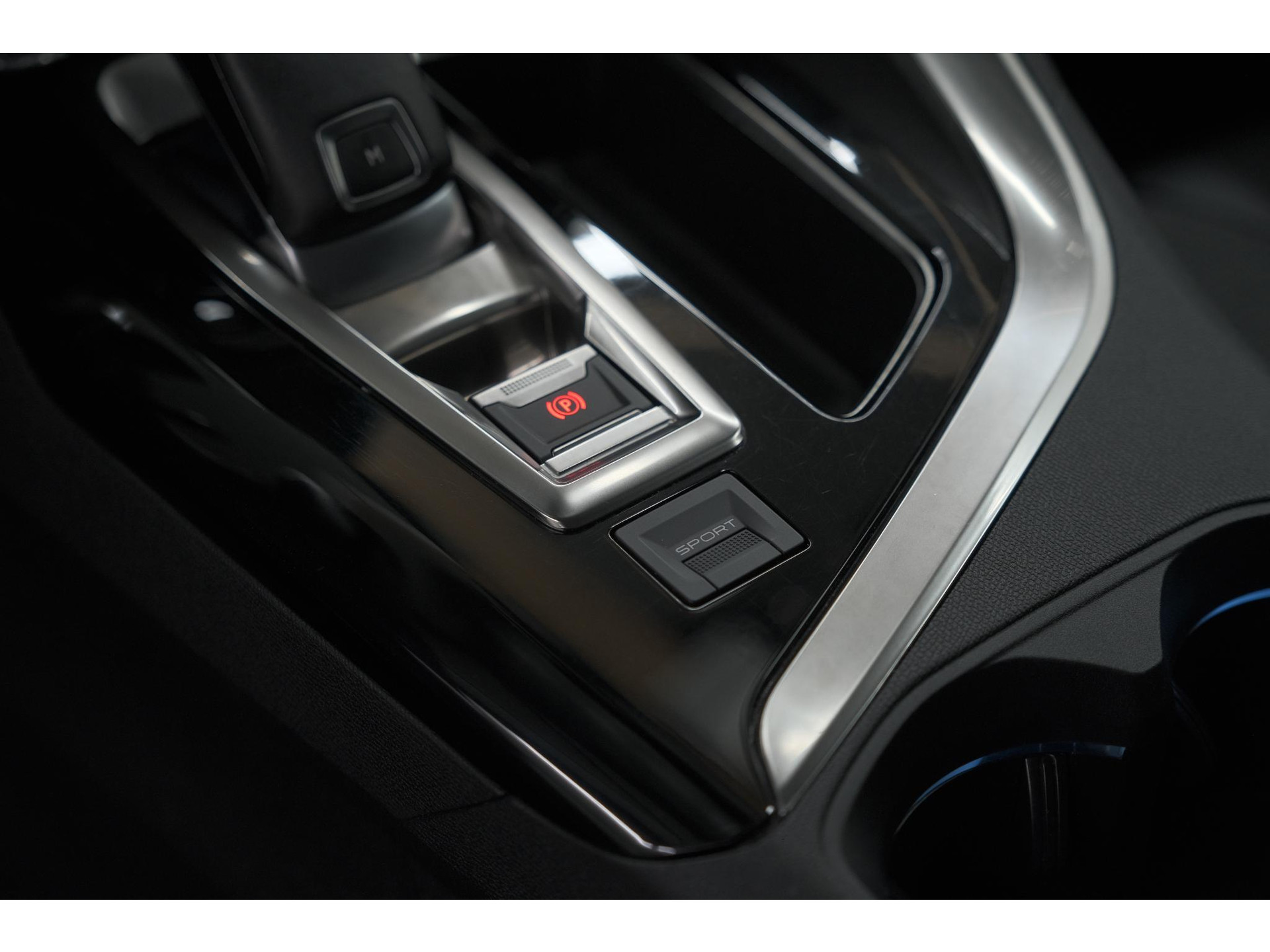 Peugeot 5008 PureTech 130 EAT8 Crossway | Trekhaak | Camera | Navigatie | Apple Carplay