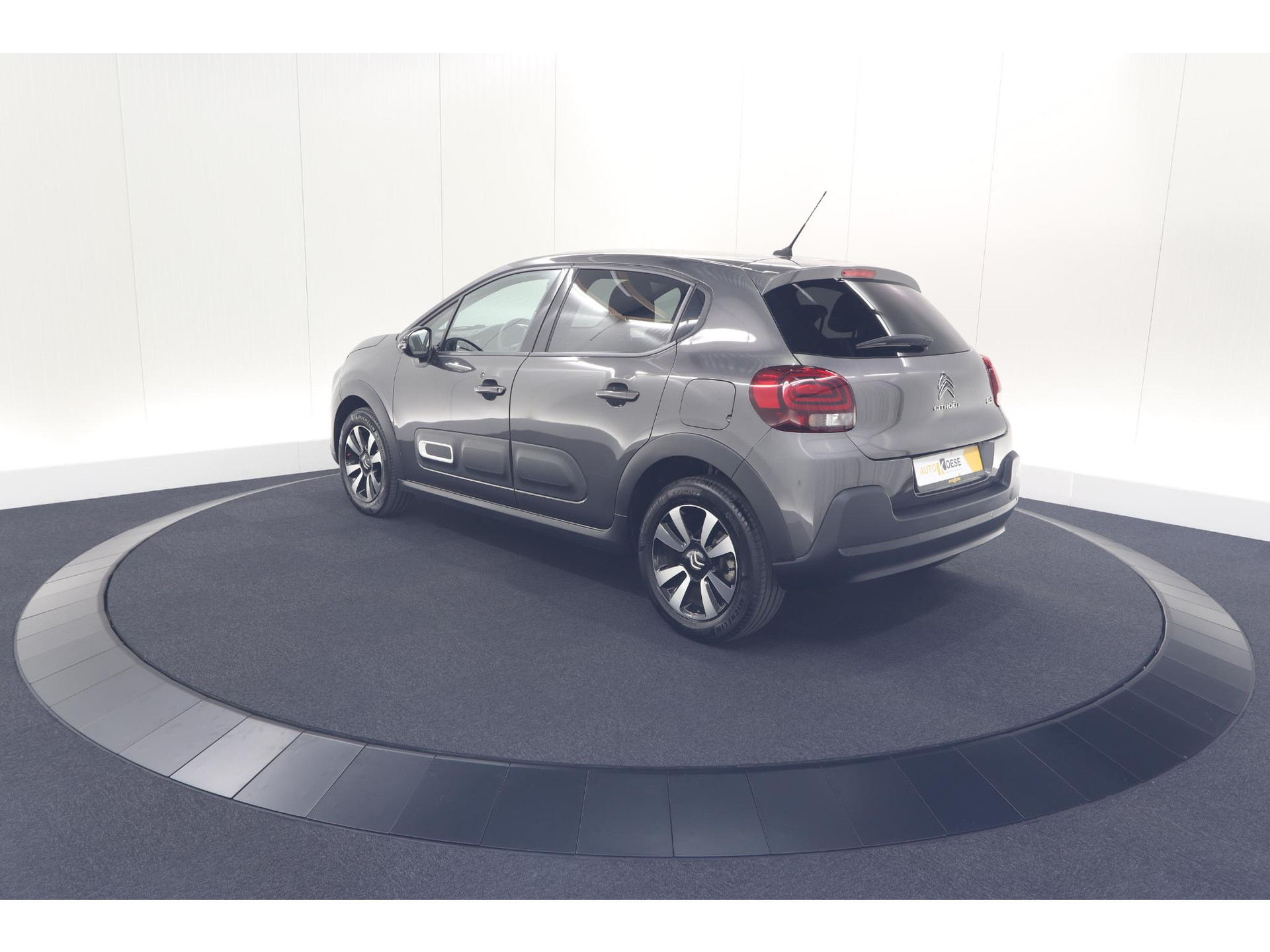 Citroen C3 PureTech 110 EAT6 C-Series | Apple Carplay | Parkeersensoren | Climate Control