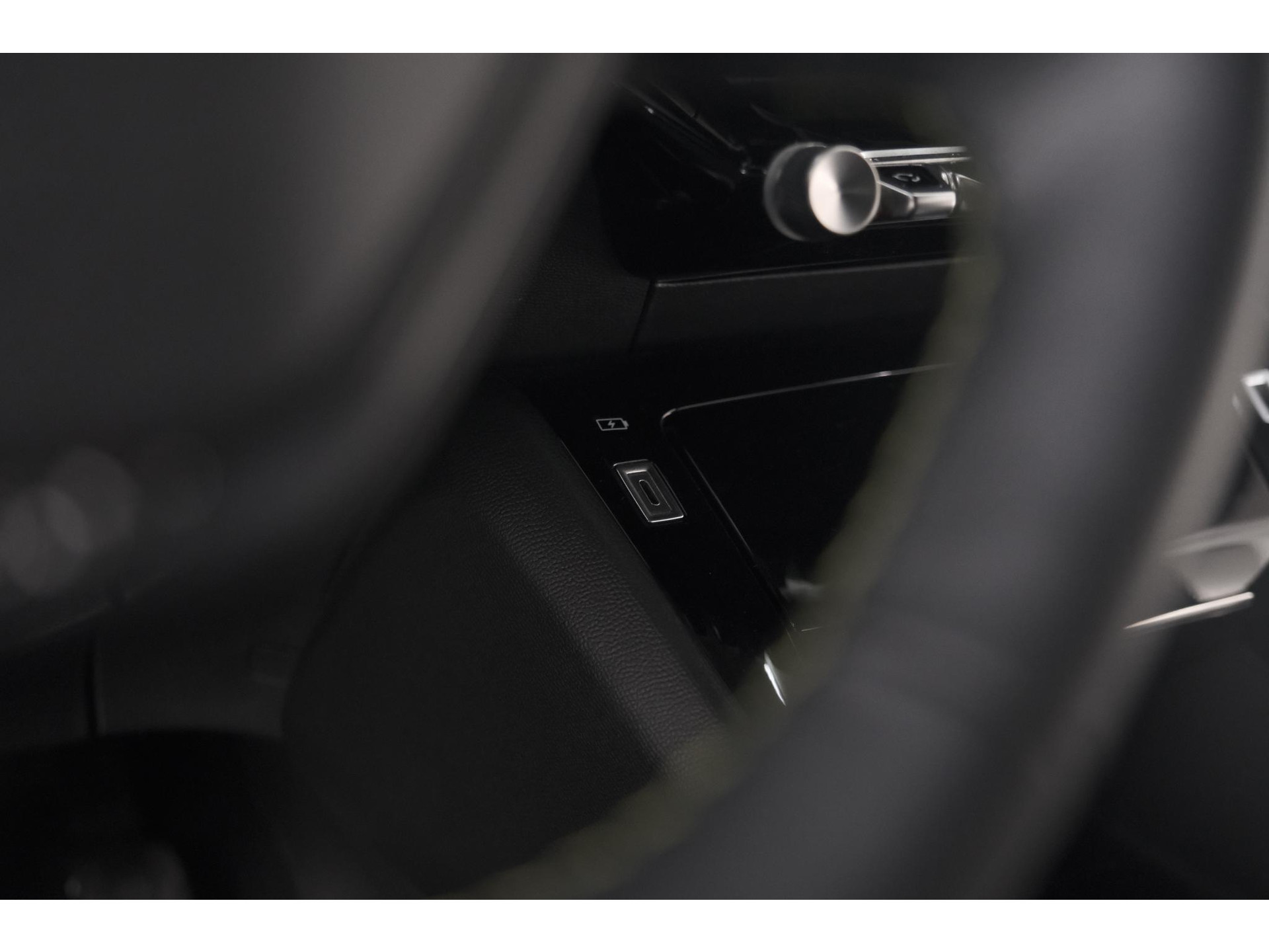 Peugeot 208 PureTech 100 GT | Camera | Adaptieve Cruise Control | Navigatie | Apple Carplay