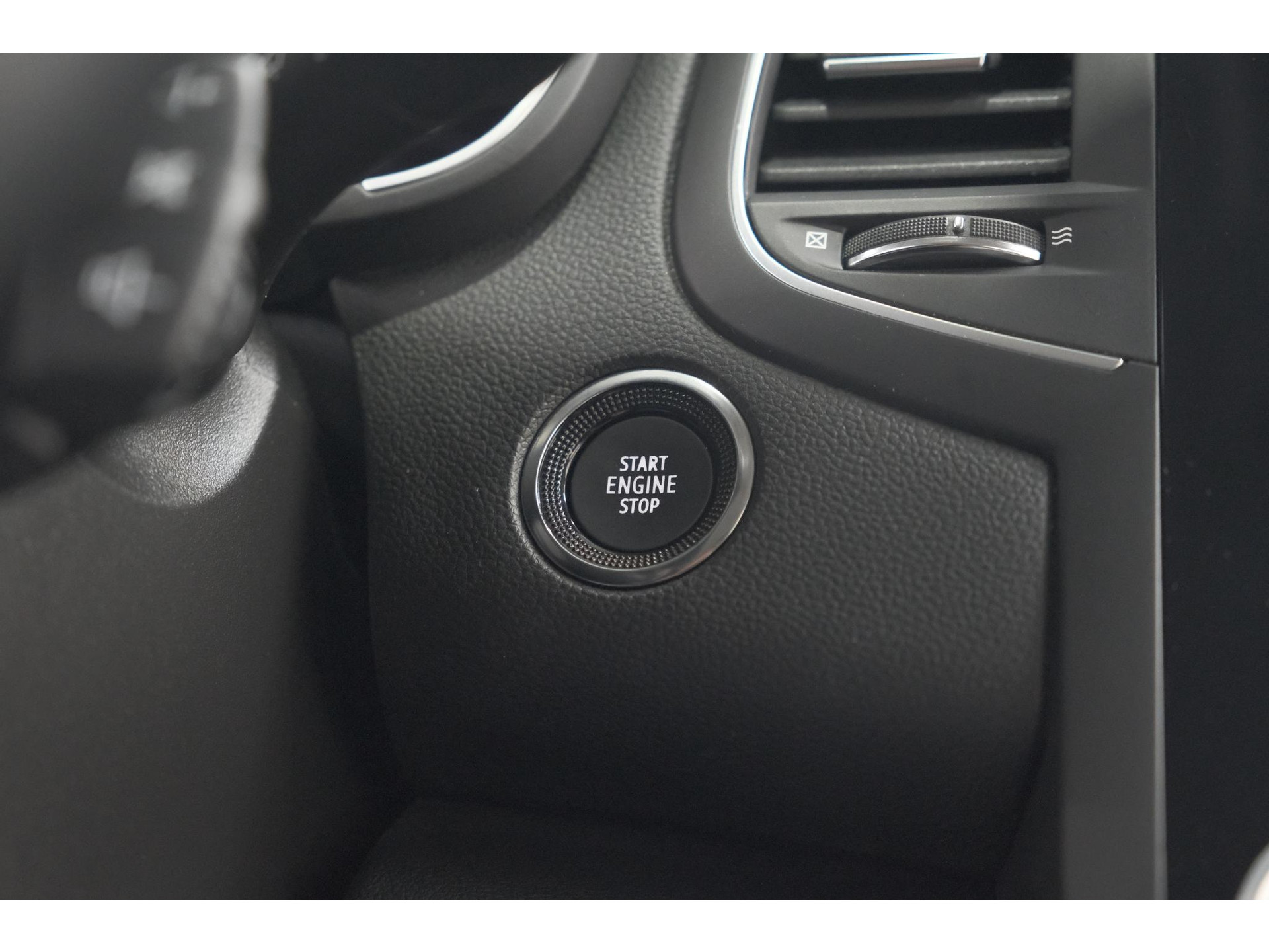 Renault Mégane Estate TCe 140 EDC Techno | Trekhaak | Camera | Navigatie | 9.3 Inch Groot Scherm