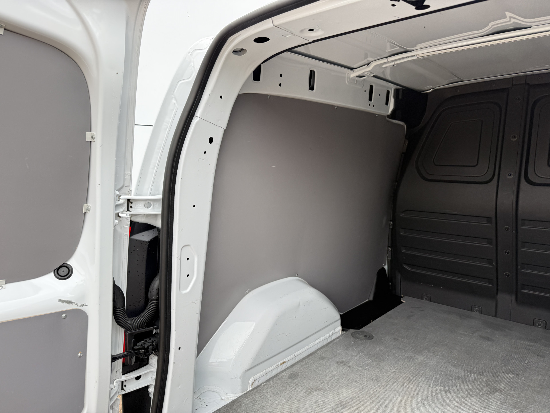 Mercedes-Benz Citan Pro 1.3 102PK **Benzine** L1 LED Airco Cruise control 1500kg Trekhaak Camera Carplay