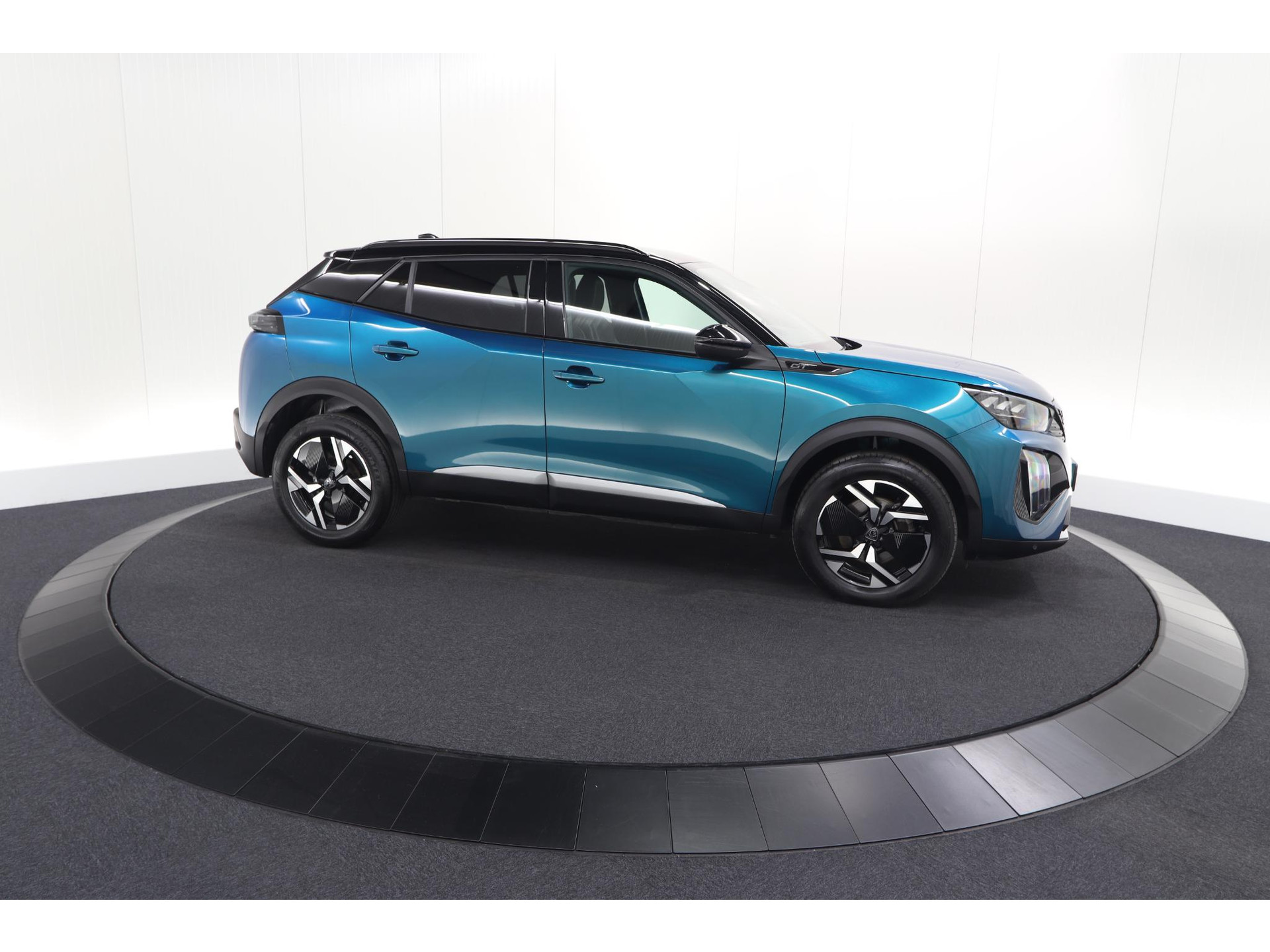 Peugeot 2008 1.2 Hybrid 145 GT | Camera | Apple Carplay | Parkeersensoren