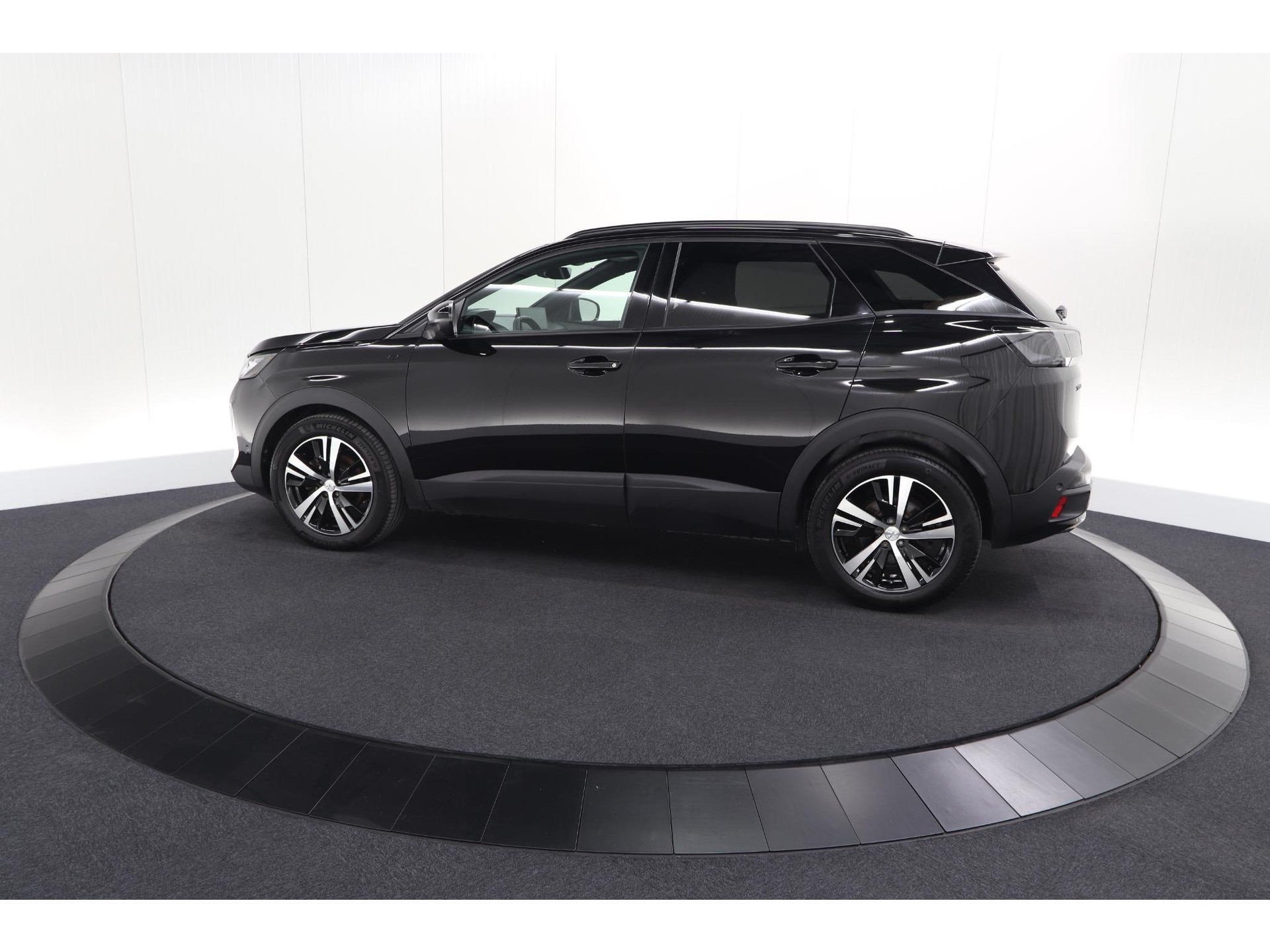 Peugeot 3008 PureTech 130 EAT8 GT Black Pack | Camera | Adaptieve Cruise Control | Elektronische Kofferklep | Apple Carplay