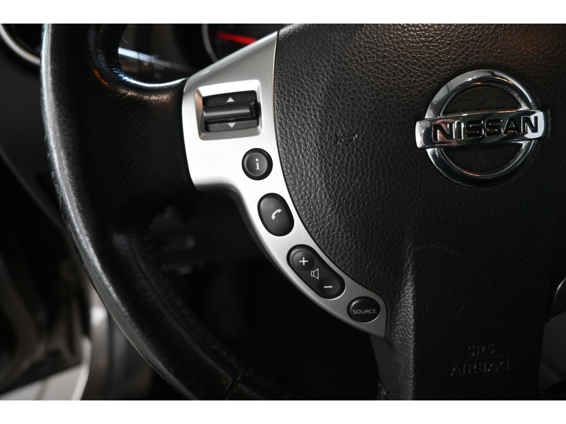Nissan Qashqai +2 2.0 Tekna 4WD Automaat Clima Panoramadak 7-Persoons Navigatie Licht metaal Inruil mogelijk