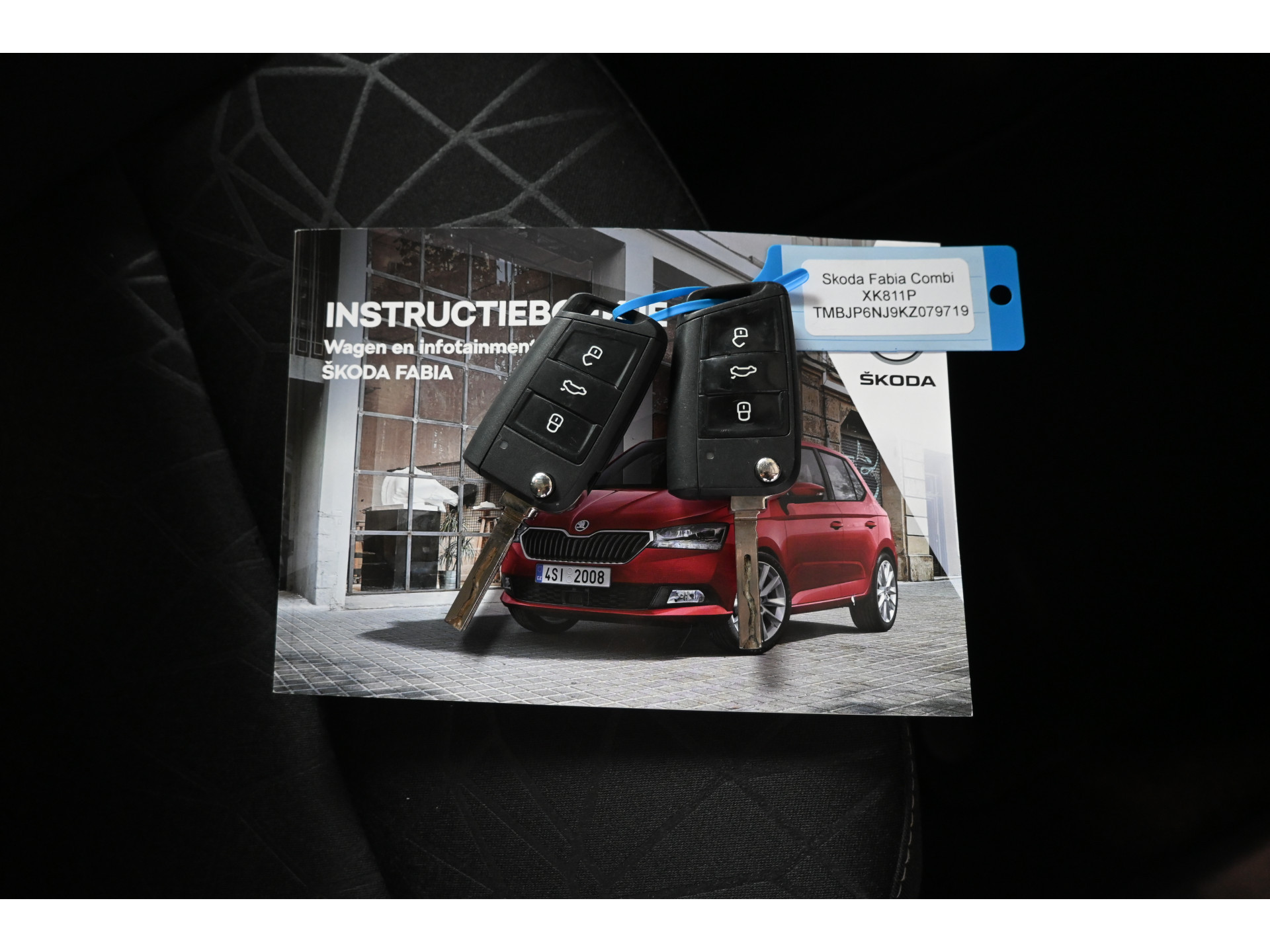 ŠKODA Fabia Combi 1.0 TSI Clever Clima Navigatie Panoramadak LED Stoelverwarming Rijklaarprijs! Inruil Mogelijk!