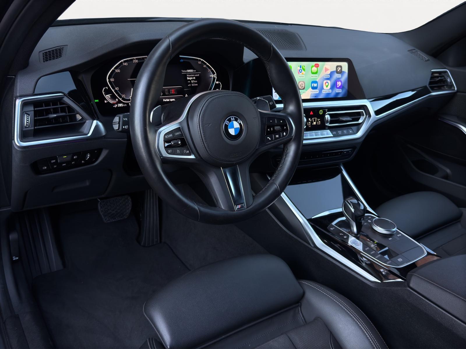 BMW 3-serie Touring 330E 292PK M-Sport Shadow Dode-Hoek Camera
