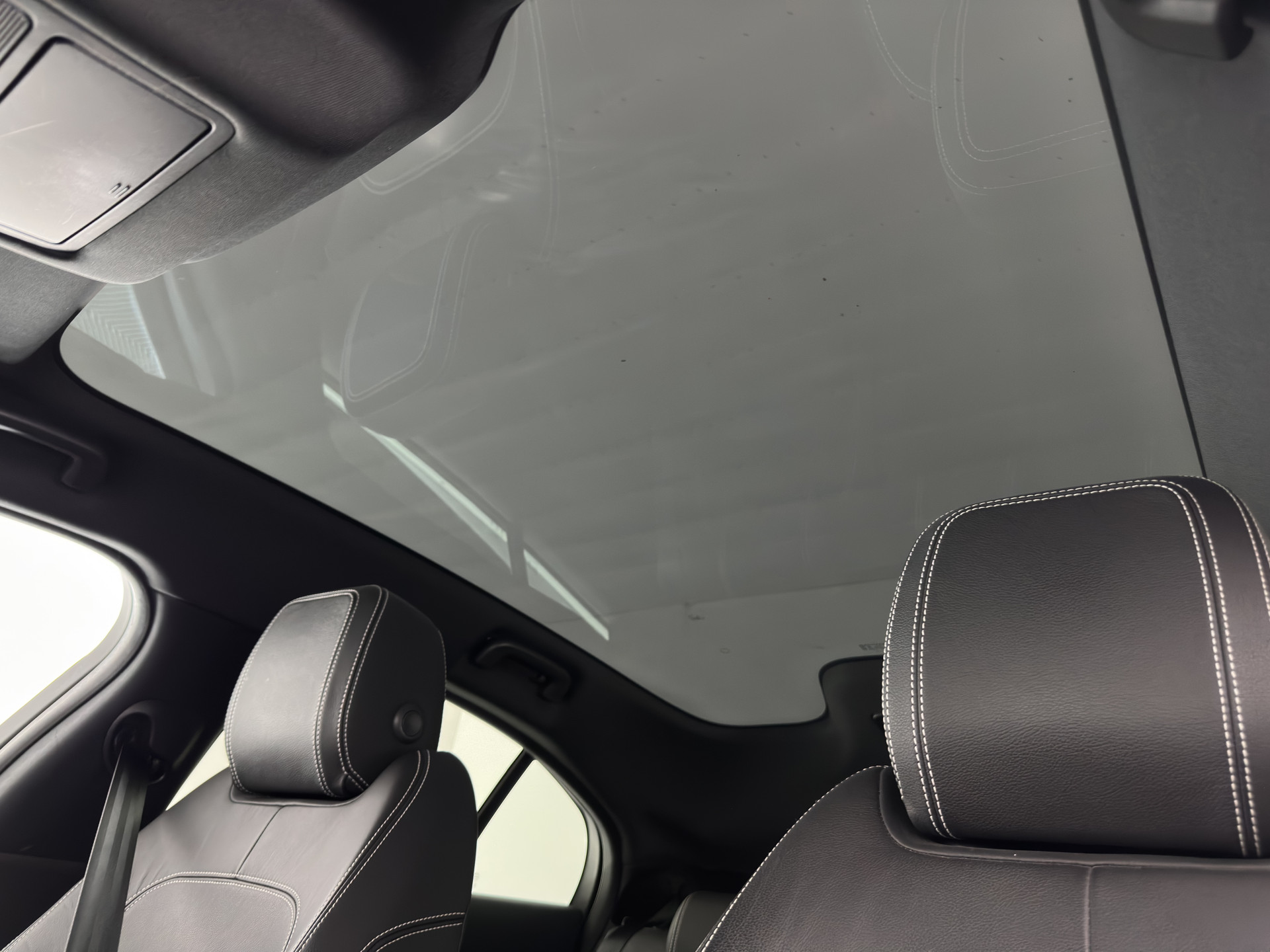 Jaguar I-PACE EV400 HSE 90 kWh AWD (INCL-BTW) *PANO | LEATHER | FULL-LED | MERIDIAN-AUDIO | TOP-VIEW | MEMORY-PACK | BLIND-SPOT | DIGI-COCKPIT | KEYLESS | DAB+ | NAVI-FULLMAP | ECC | HEATED-COMFORTSEATS | PDC | CCS-FASTLOADER