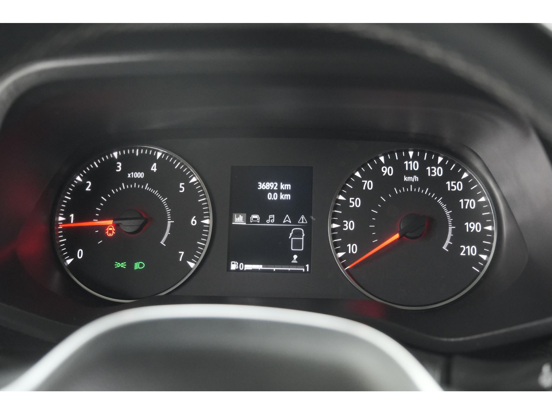 Renault Trafic 2.0 dCi 110 T30 L2H1 Work Edition | Trekhaak | Camera | Navigatie | Sidebars | Betimmering Laadruimte