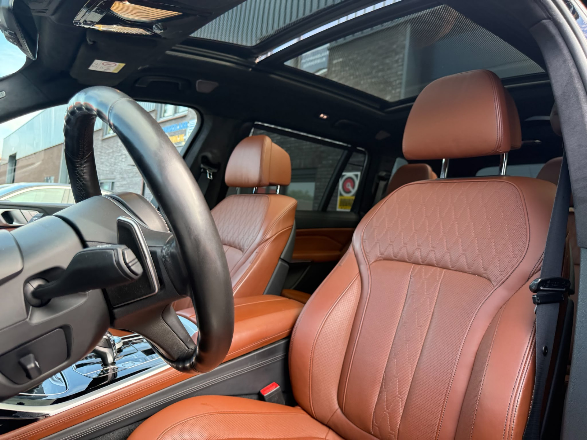 BMW X7 xDrive40i 6p. | 2E EIGENAAR | 3/6/12MND GARANTIE| M-SPORT |PANO | LASER | LED | B&W | MASSAGE | CARPLAY | TREKHAAK | DAB | BOMVOL |