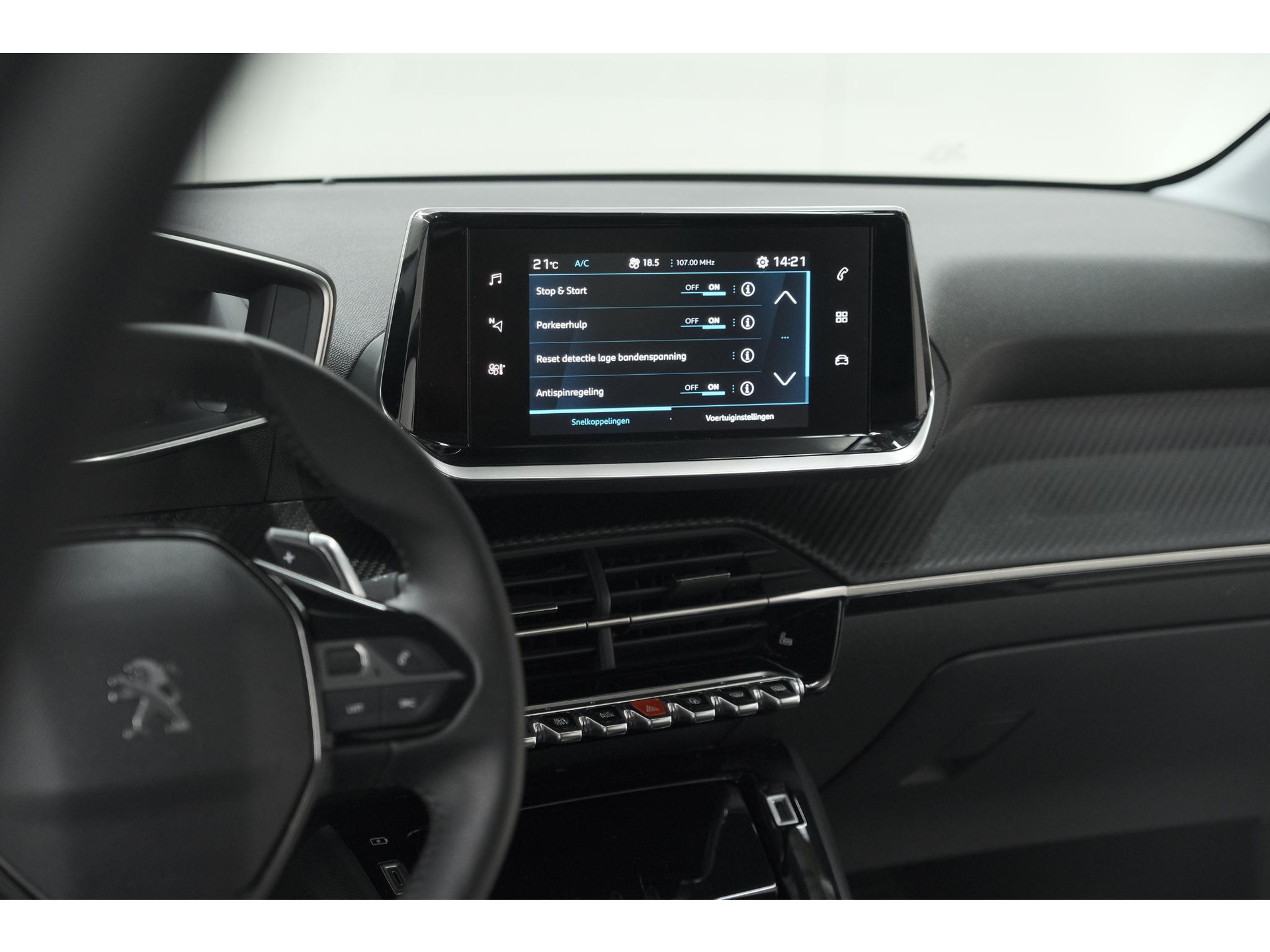 Peugeot 208 PureTech 100 EAT8 Allure Pack | Camera | Apple Carplay | Parkeersensoren | Stoelverwarming