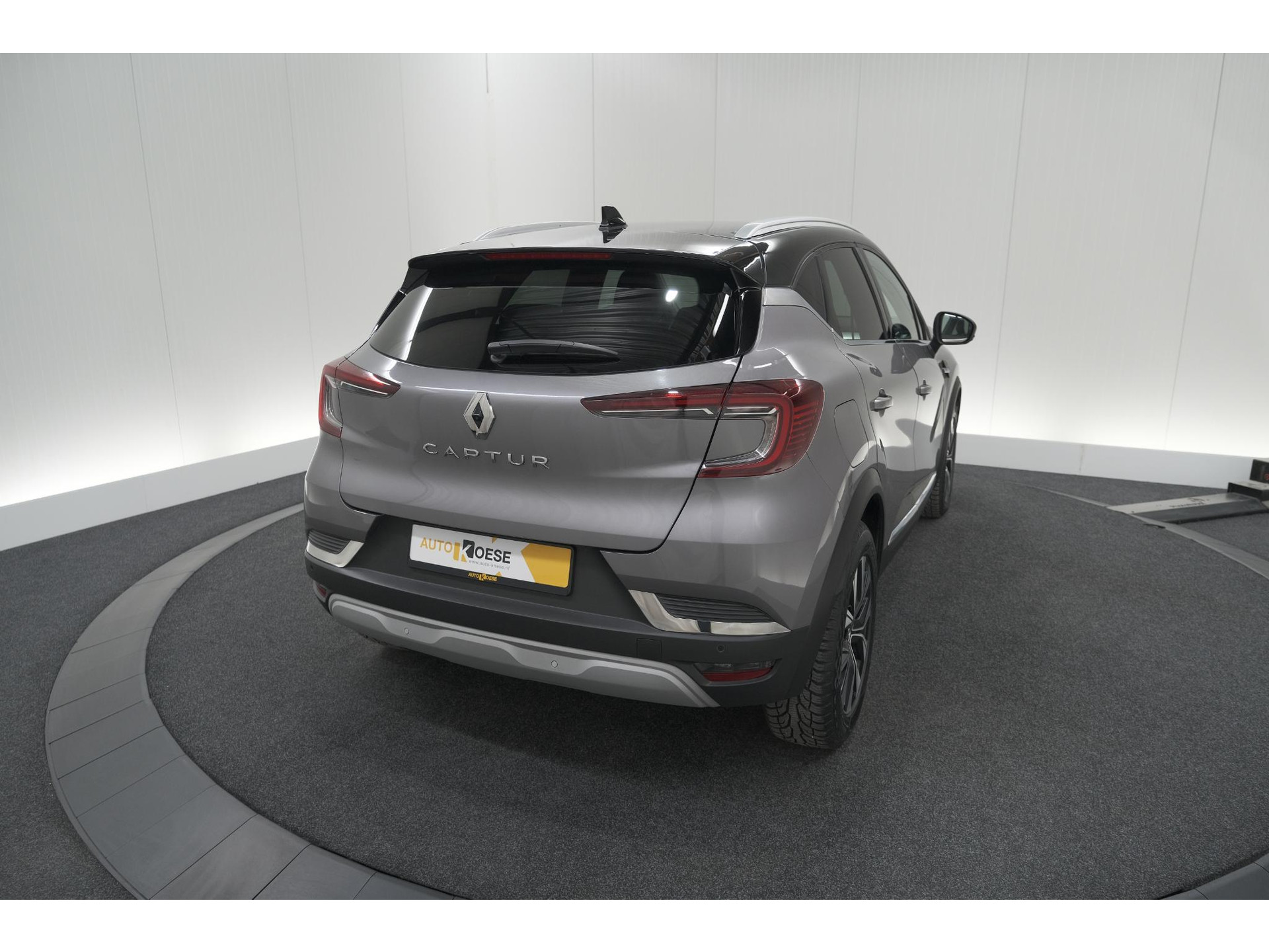 Renault Captur Mild Hybrid 140 EDC Techno | Camera | 9.3 Inch Scherm | Apple Carplay | Parkeersensoren | Allseason Banden | Stoelverwarming