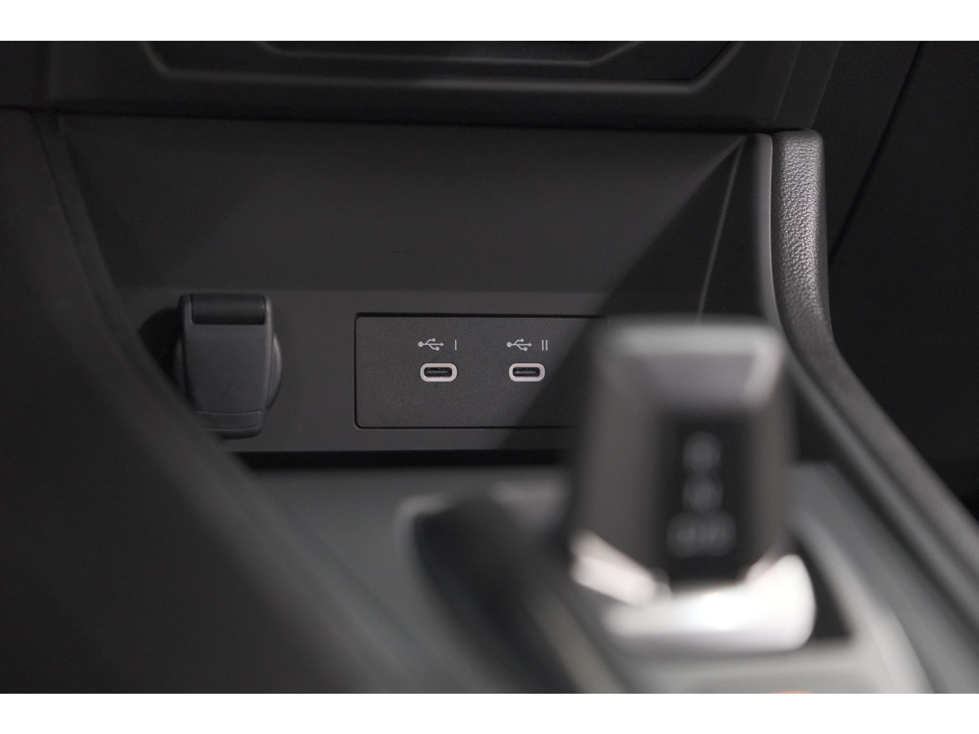 Renault Captur 1.8 E-Tech full hybrid 160 techno | Camera | Adaptieve Cruise Control | Navigatie