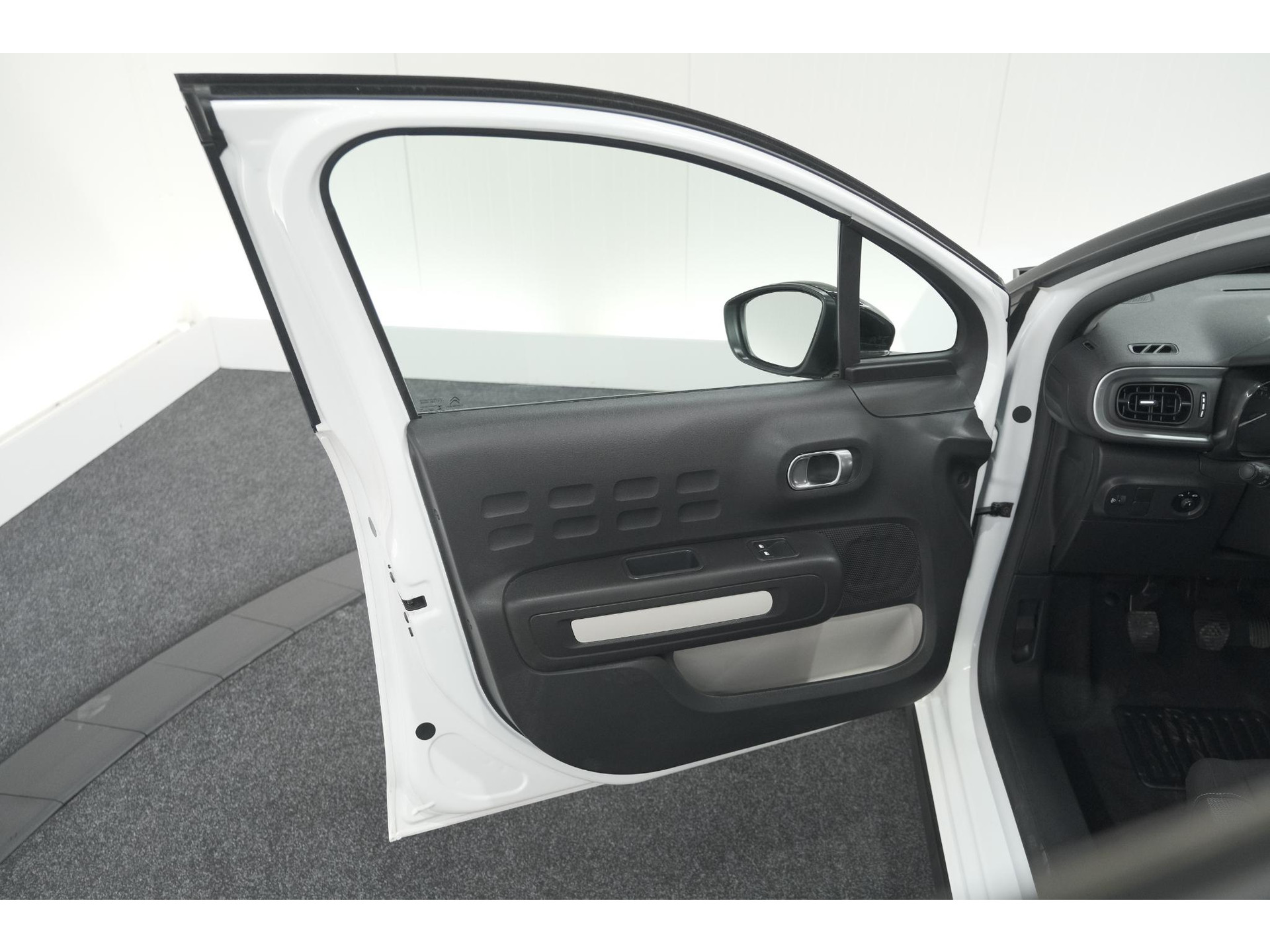 Citroen C3 PureTech 82 Feel | Climate Control | Apple Carplay | Cruise Control | Stoelverwarming
