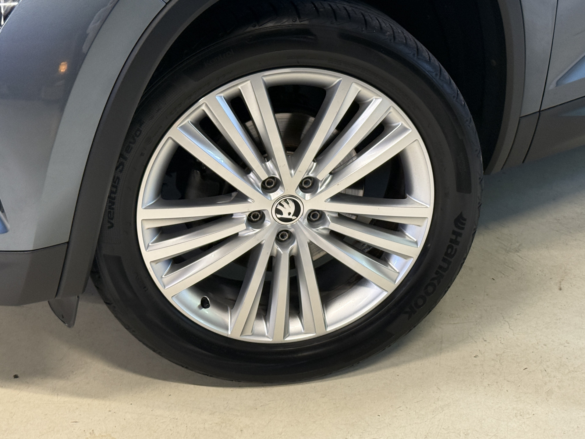 ŠKODA Kodiaq 1.5 TSI Business Edition | Panoramadak | Apple Carplay | Stoelverwarming