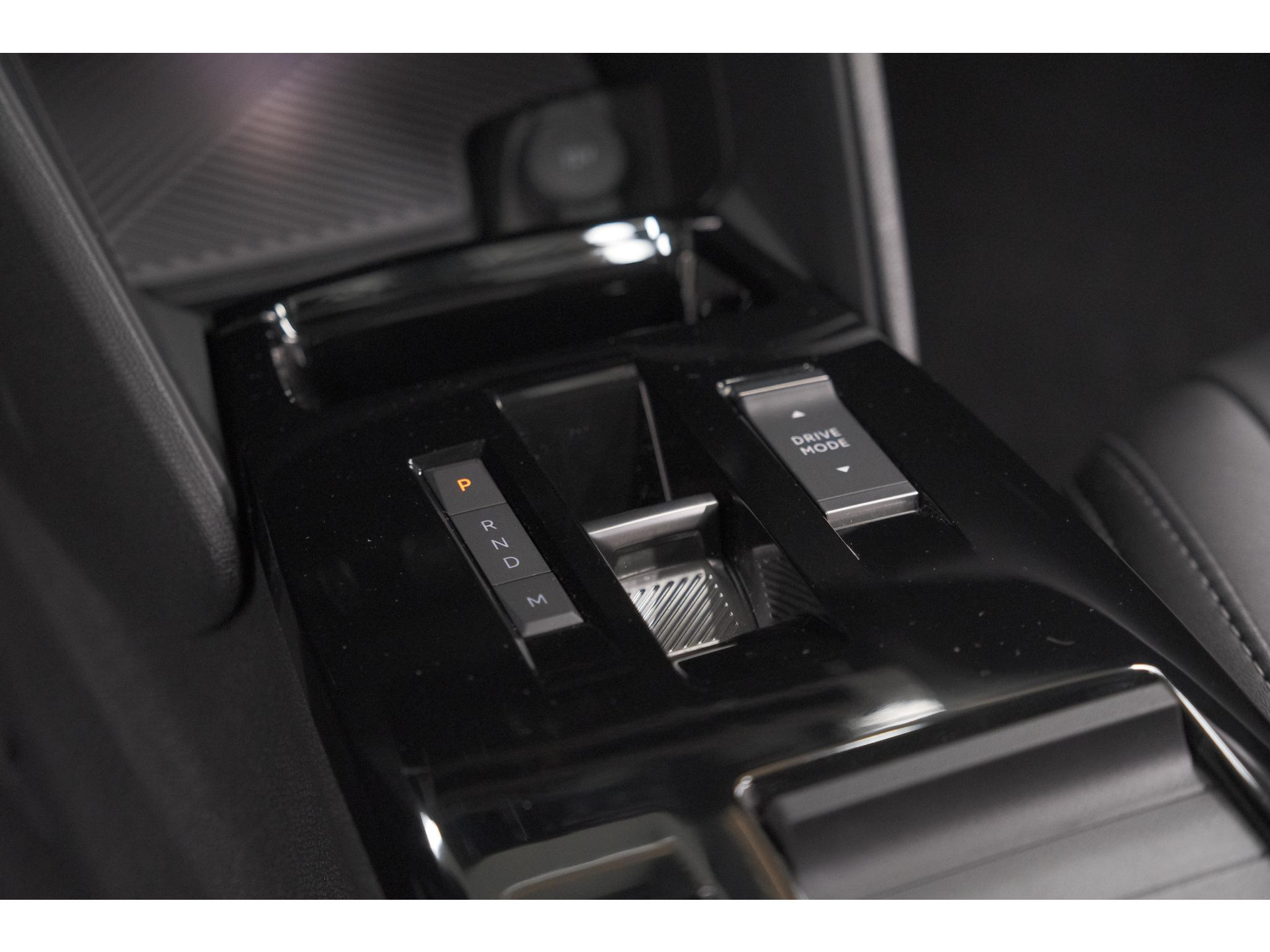 Citroen C4 1.2 Hybrid 145pk Max | 360 Camera | Adaptieve Cruise Control | Navigatie | Apple Carplay