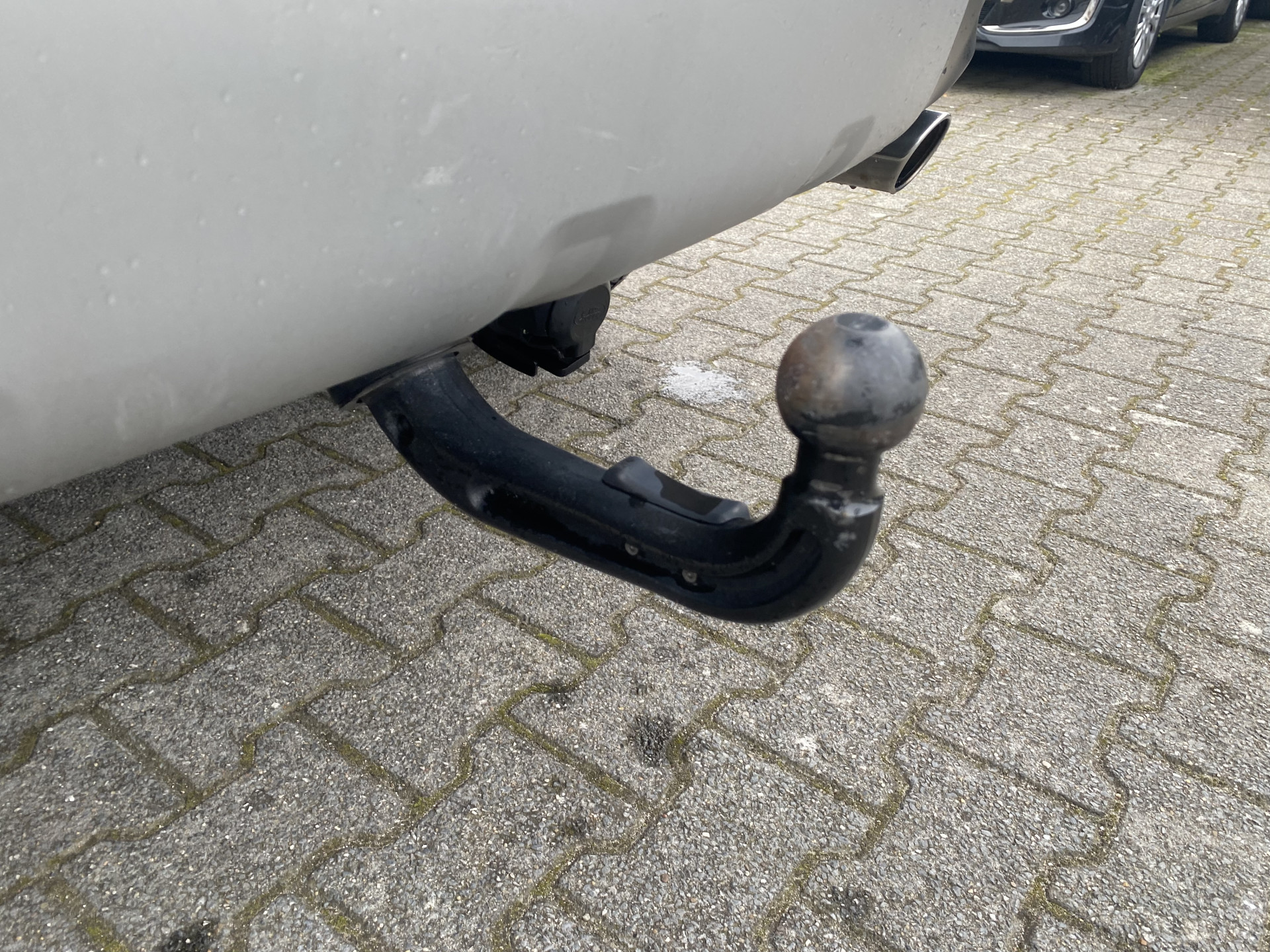 Land Rover Discovery Sport 2.0 TD4 HSE Luxury AWD [⚠️] *NAVI-FULLMAP | BI-XENON | LEATHER | MERIDIAN-SURROUND | CAMERA | ECC | PDC | CRUISE | LANE-ASSIST | MEMORY-PACK | PRIVACY-GLASS | TOWBAR | HEATED-COMFORTSEATS | LANE-ASSIST | 19"ALU*