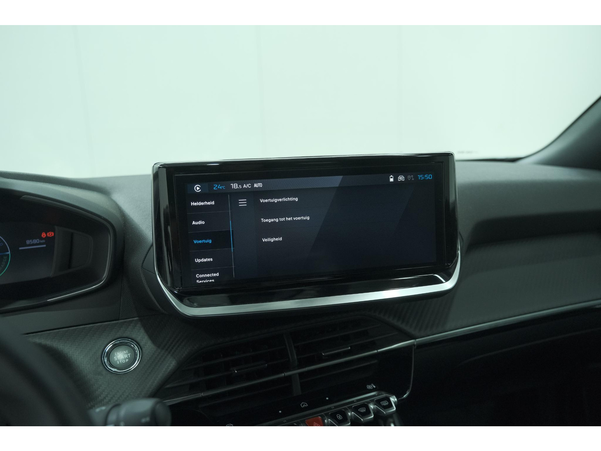 Peugeot e-2008 EV Allure 54 kWh | 97,9% SOH | 11 KW Lader | Apple Carplay | Parkeersensoren
