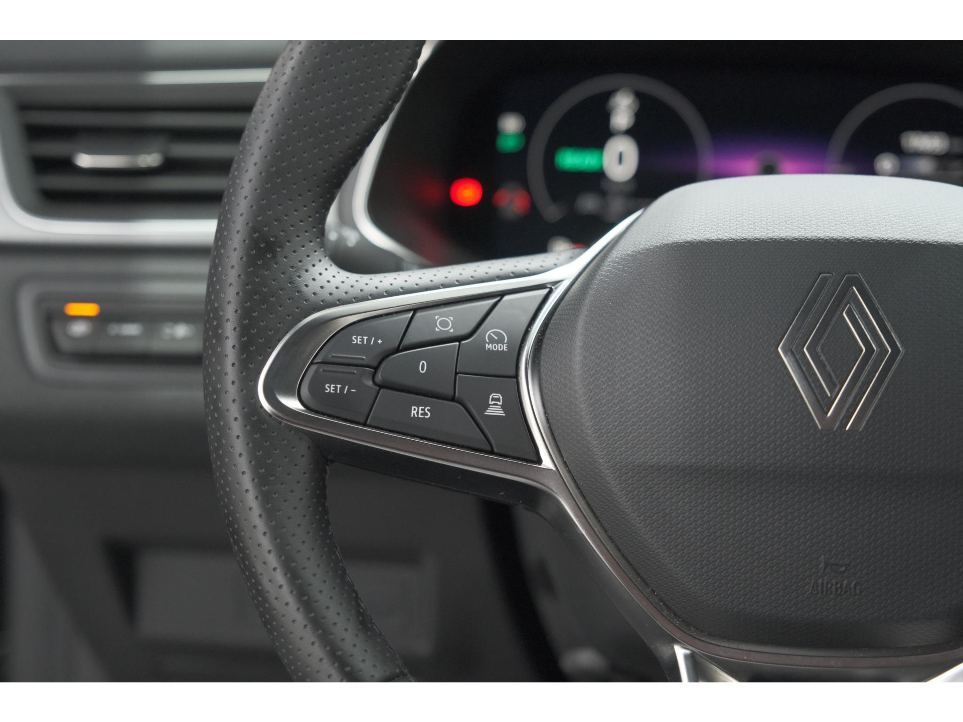 Renault Captur 1.8 E-Tech full hybrid 160 techno | Camera | Adaptieve Cruise Control | Navigatie