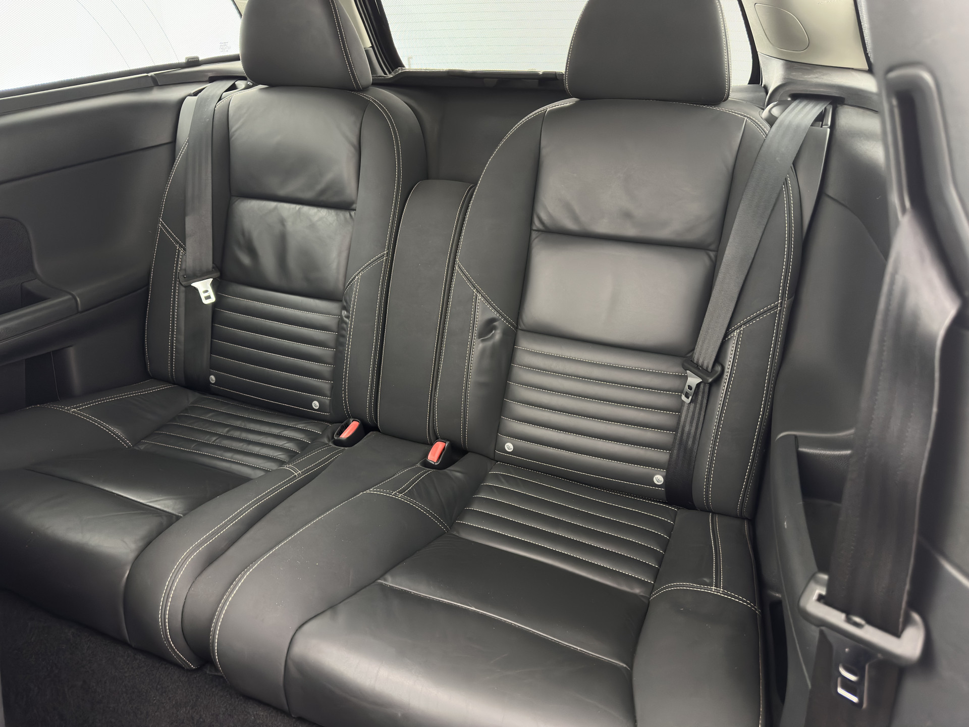 Volvo C30 1.6 D2 R-Design Sport-pack *PANO | BI-XENON | LEATHER-FABRIC | NAVI-FULLMAP | HEATED-SPORTSEATS | ECC | CARBON-INLAY | PDC | PREMIUM-AUDIO | CRUISE | 17''ALU*