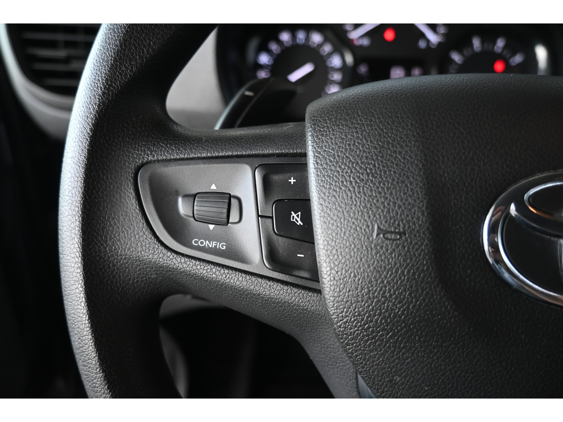 Toyota PROACE Worker 2.0 D-4D Navigator Long Automaat Clima Navigatie Stoelverwarming Rijklaarprijs! Inruil Mogelijk!