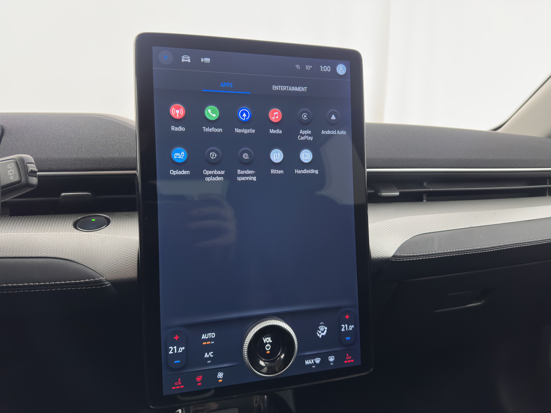 Ford Mustang Mach-E RWD 75 kWh (3-Fase) {SOH-93%} (INCL-BTW) Aut. *LEATHER | FULL-LED | DAB+ | DIGI-COCKPIT | KEYLESS | NAVI-FULLMAP | TOPVIEW | LANE-ASSIST | BLINDSPOT | CARPLAY | HEATED-COMFORTSEATS | PRIVACY-GLASS |TOWBAR | 18"ALU*